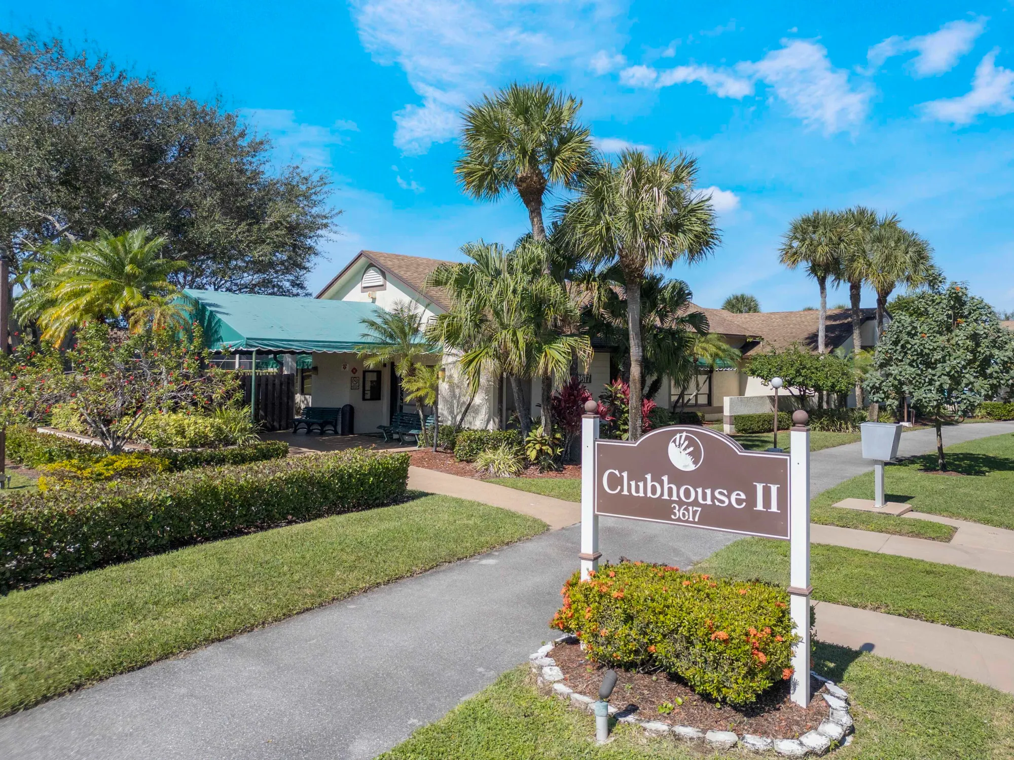 Property Slideshow image 19 of 22 | 3928 vine trl b, Lake Worth, FL, 33467