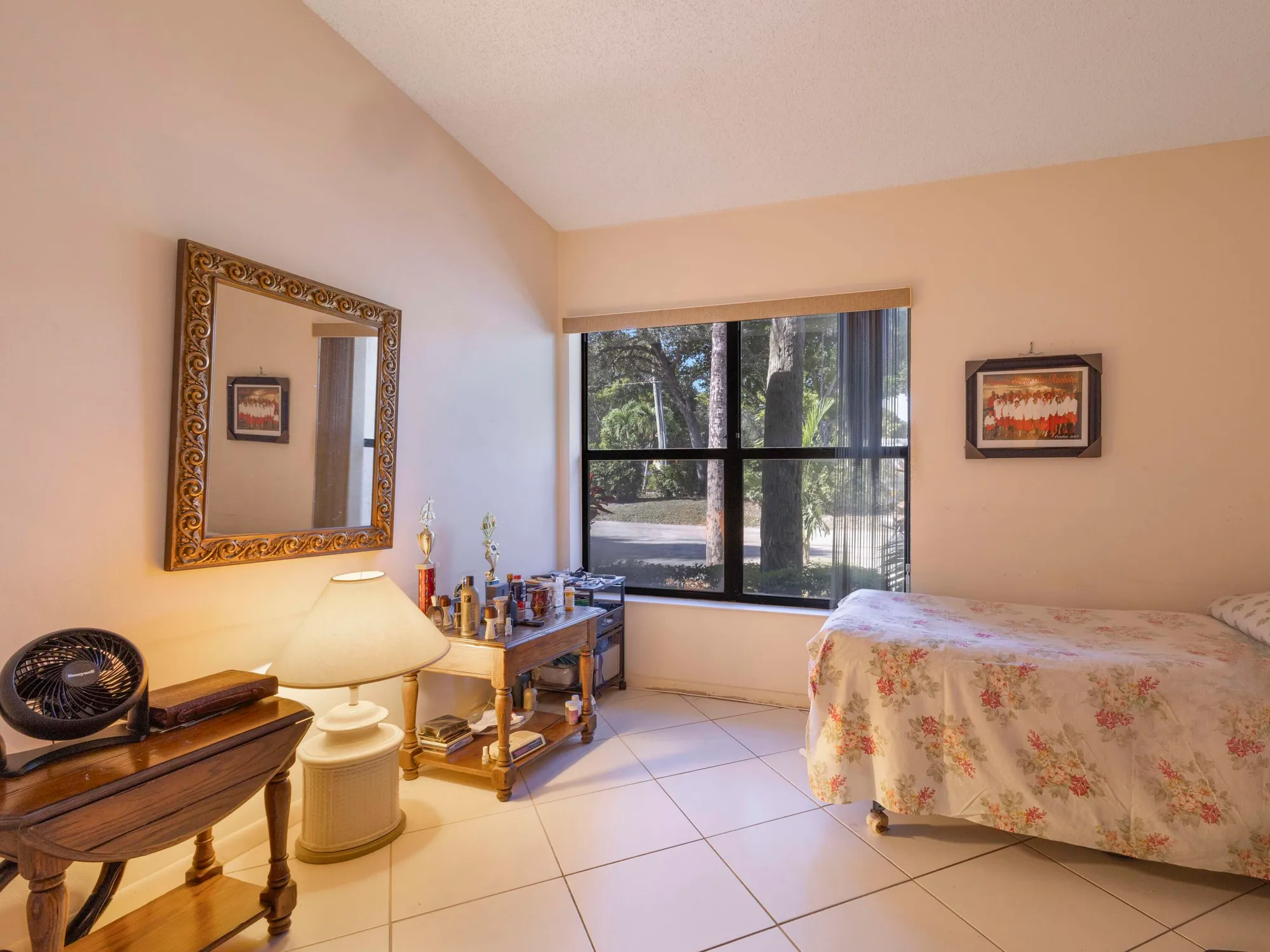 Property Slideshow image 15 of 22 | 3928 vine trl b, Lake Worth, FL, 33467