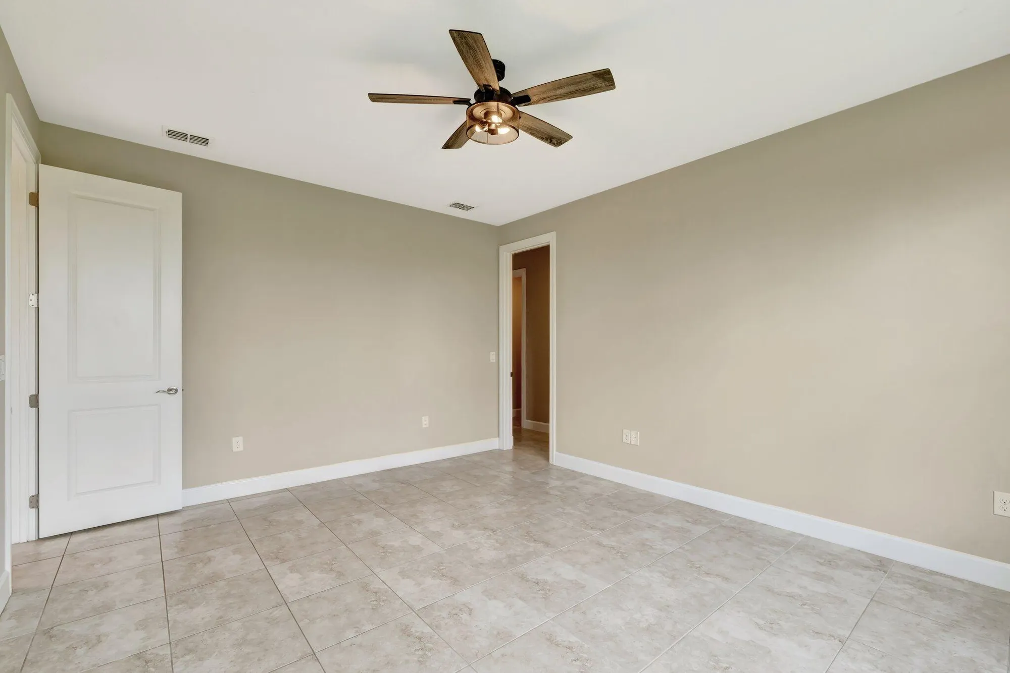 Property Slideshow image 11 of 41 | 9548 sw royal poinciana dr, Port Saint Lucie, FL, 34987