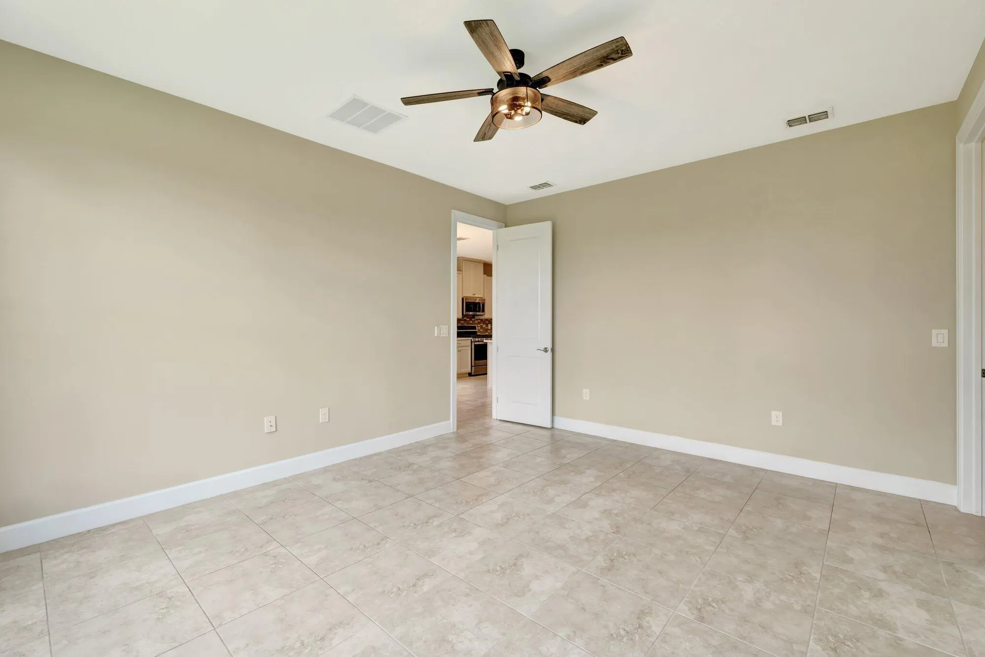 Property Slideshow image 12 of 41 | 9548 sw royal poinciana dr, Port Saint Lucie, FL, 34987