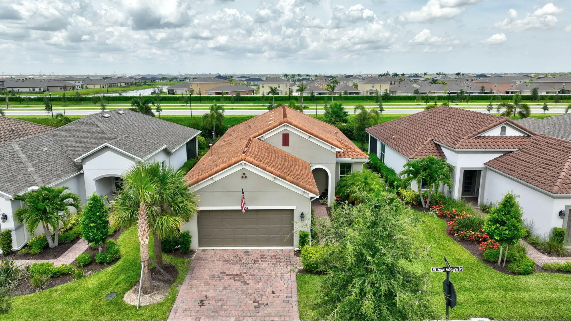 Property Slideshow image 21 of 41 | 9548 sw royal poinciana dr, Port Saint Lucie, FL, 34987
