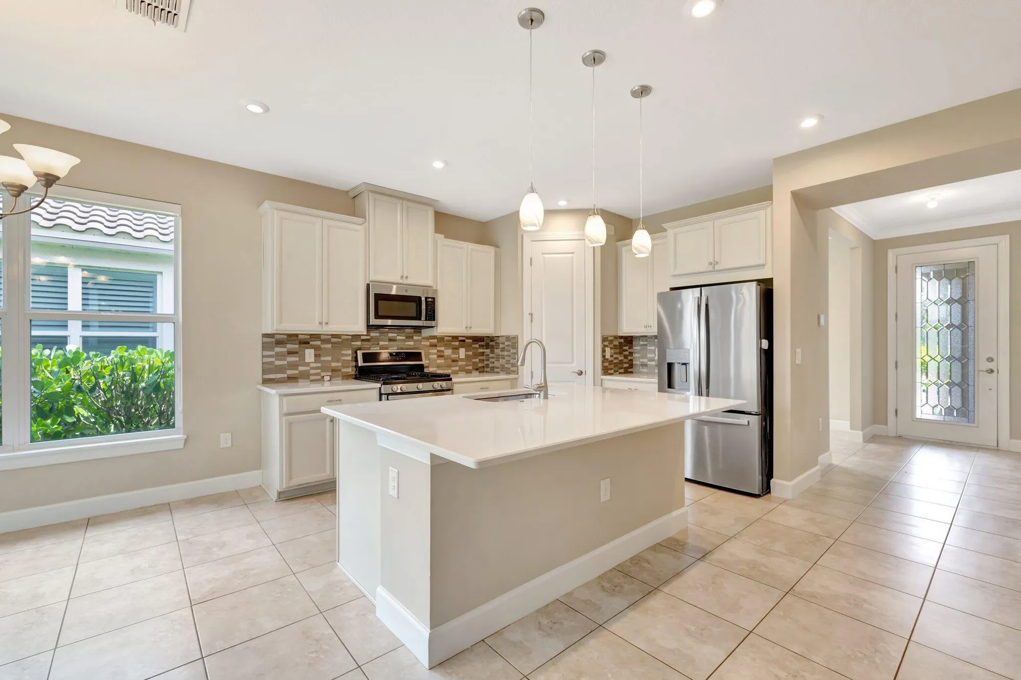 Property Slideshow image 27 of 41 | 9548 sw royal poinciana dr, Port Saint Lucie, FL, 34987