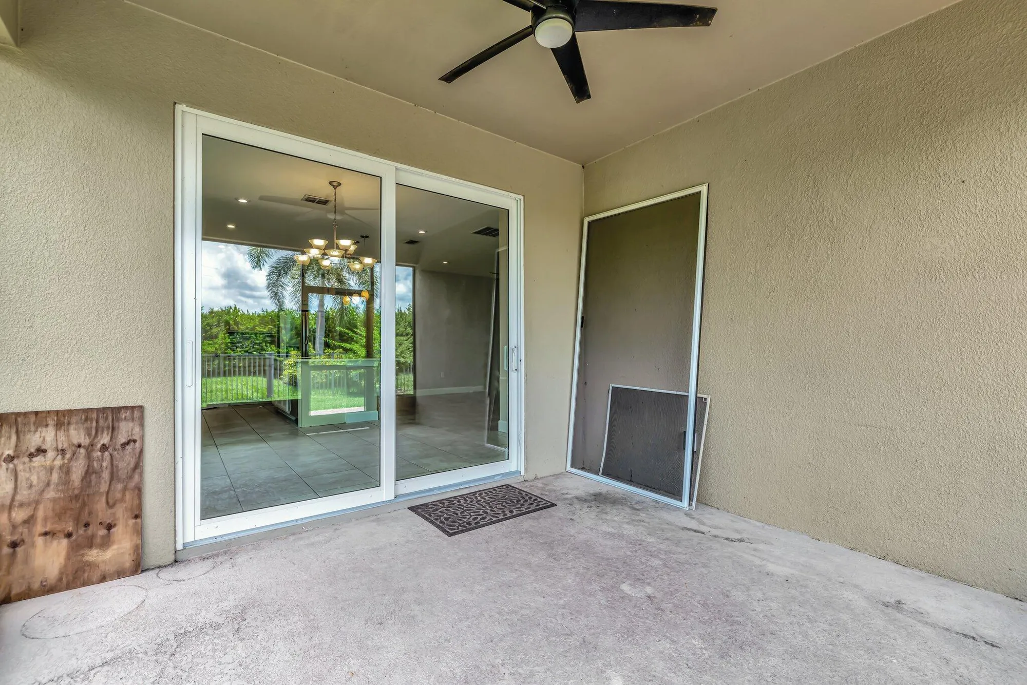 Property Slideshow image 33 of 41 | 9548 sw royal poinciana dr, Port Saint Lucie, FL, 34987