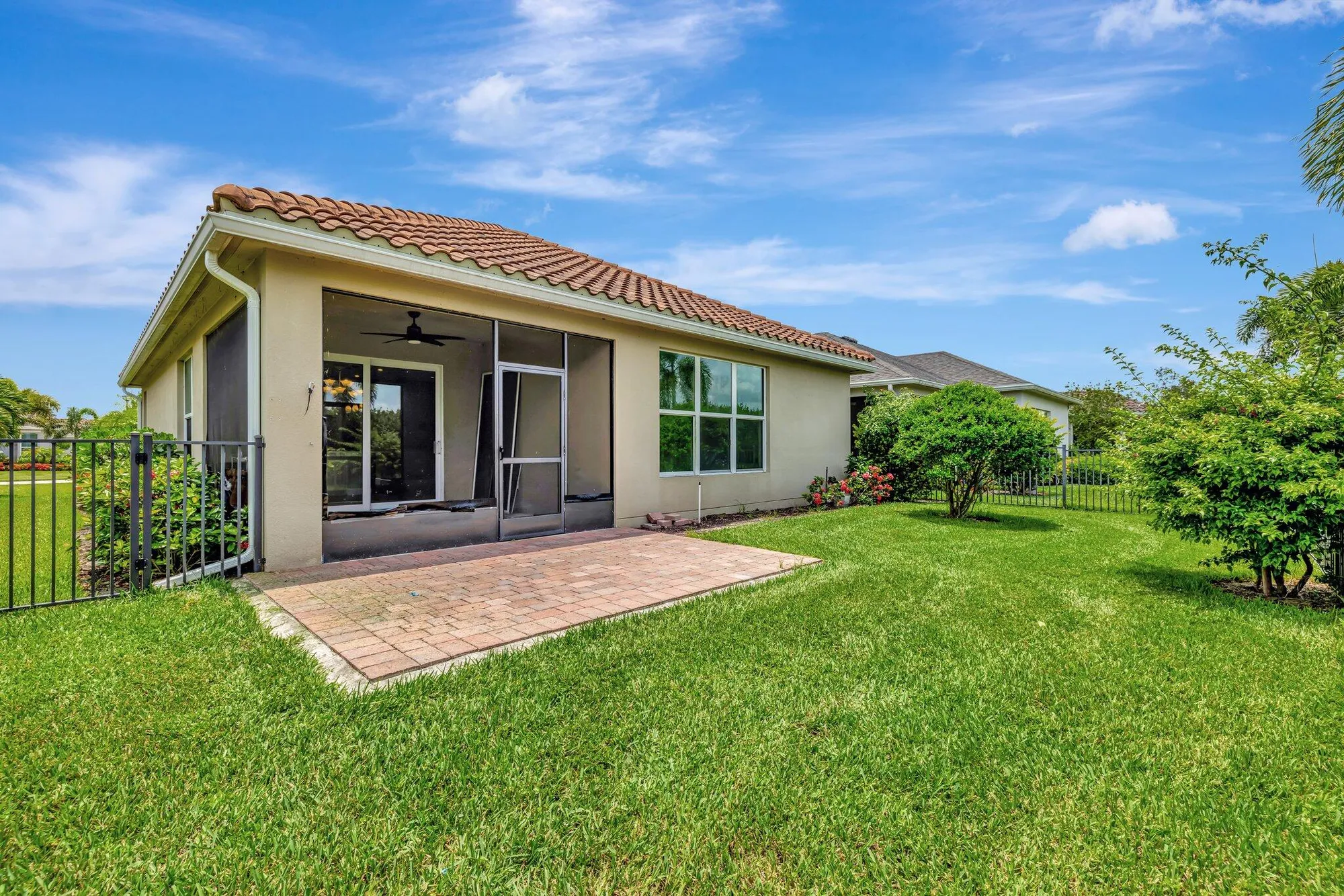 Property Slideshow image 34 of 41 | 9548 sw royal poinciana dr, Port Saint Lucie, FL, 34987