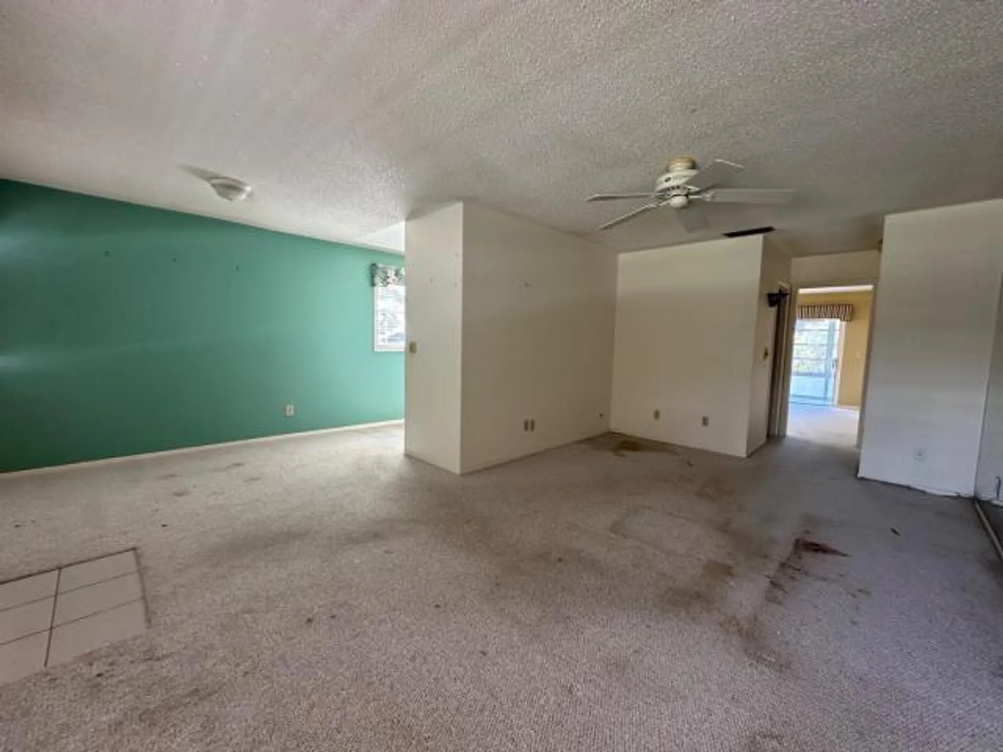 Property Slideshow image 10 of 13 | 2600 se ocean blvd o10, Stuart, FL, 34996