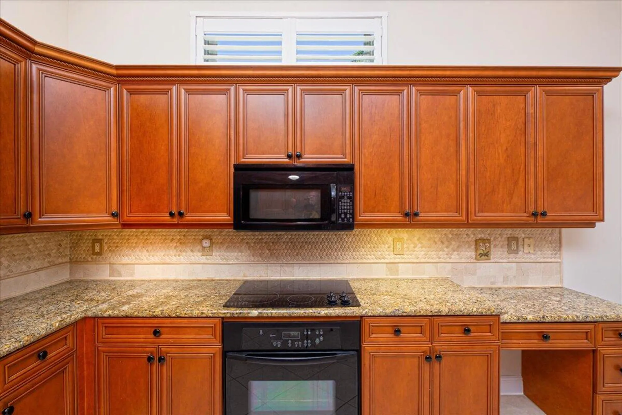 Property Slideshow image 21 of 113 | 11098 sw wyndham way, Port Saint Lucie, FL, 34987