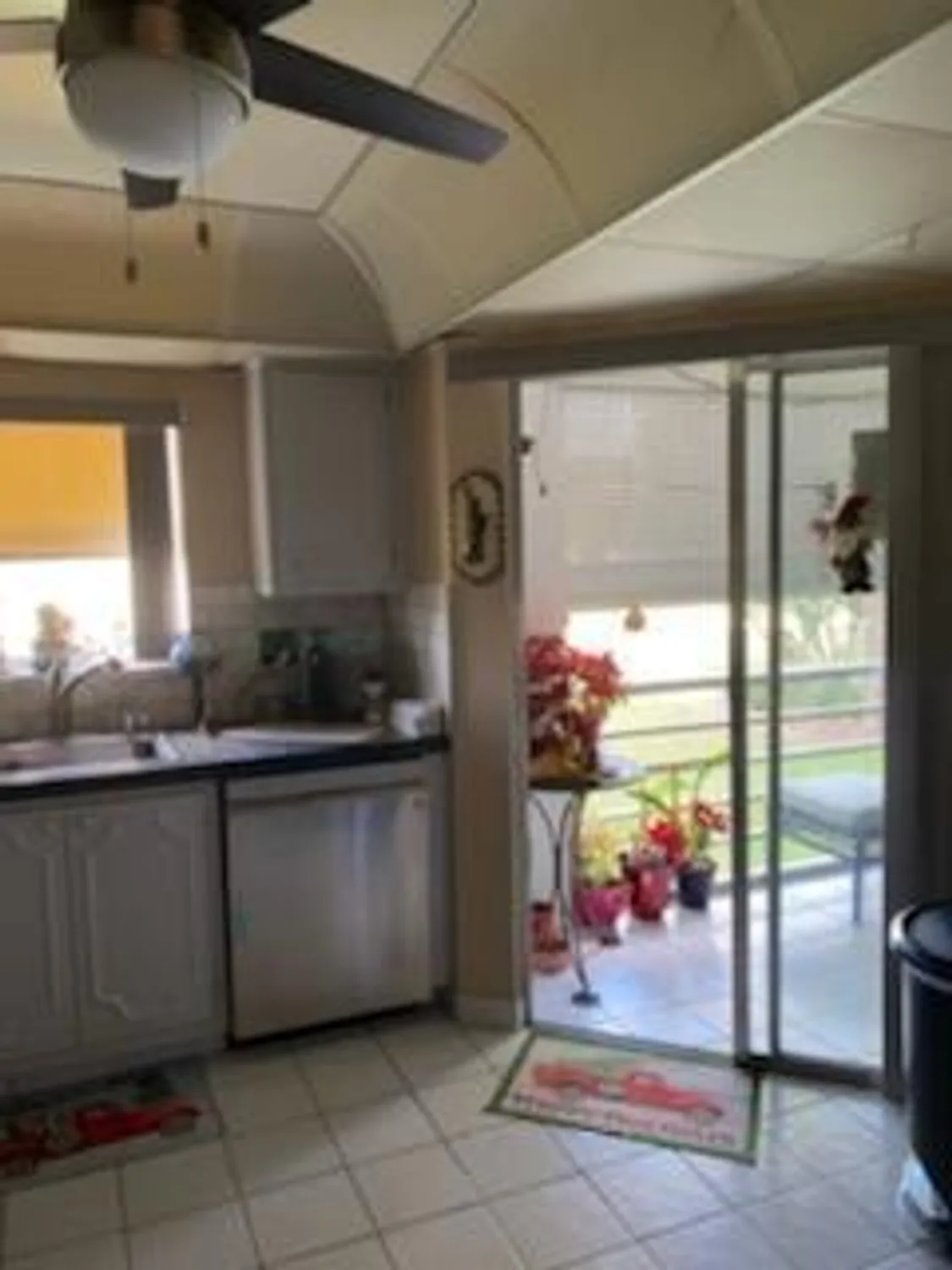 Property Slideshow image 5 of 45 | 3755 via poinciana apt 203, Lake Worth, FL, 33467