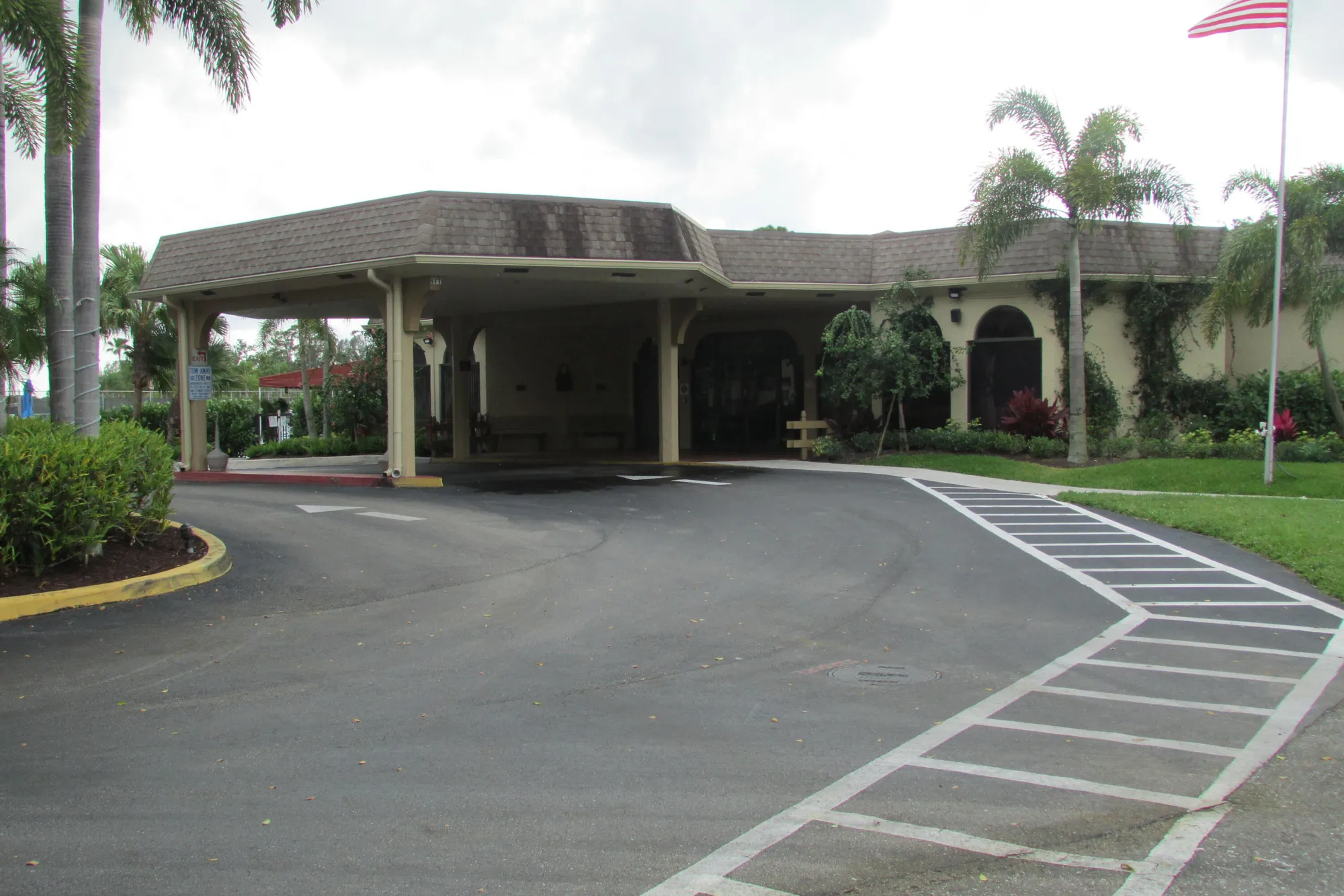 Property Slideshow image 31 of 45 | 3755 via poinciana apt 203, Lake Worth, FL, 33467
