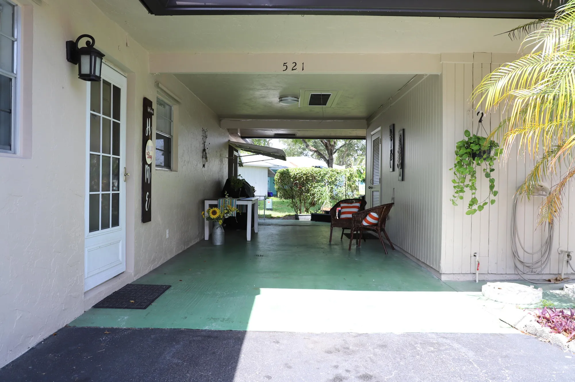 Property Slideshow image 9 of 45 | 521 sandpiper cir, Delray Beach, FL, 33445