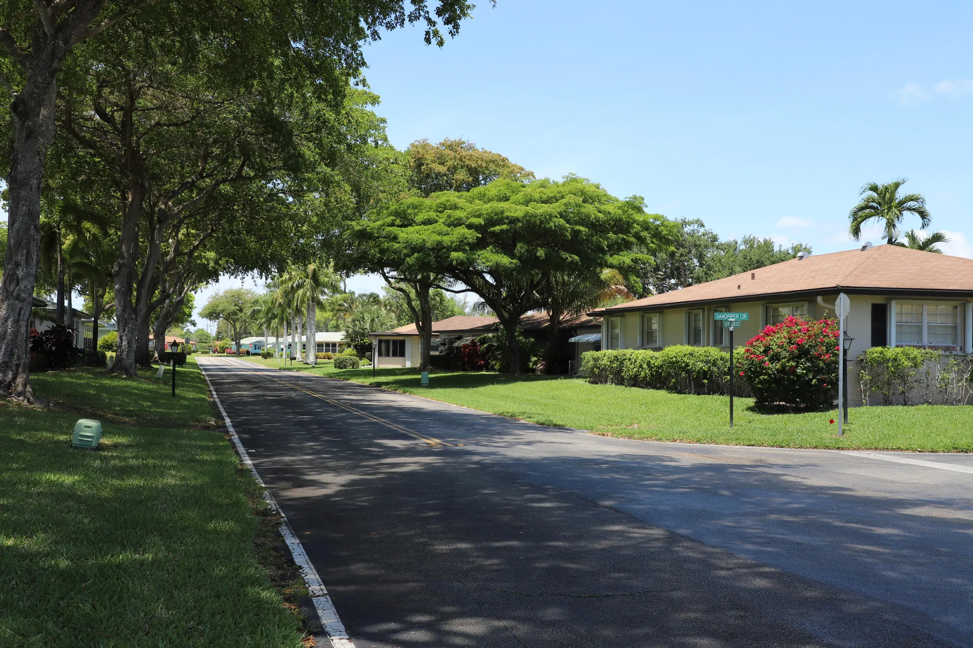 Property Slideshow image 4 of 45 | 521 sandpiper cir, Delray Beach, FL, 33445