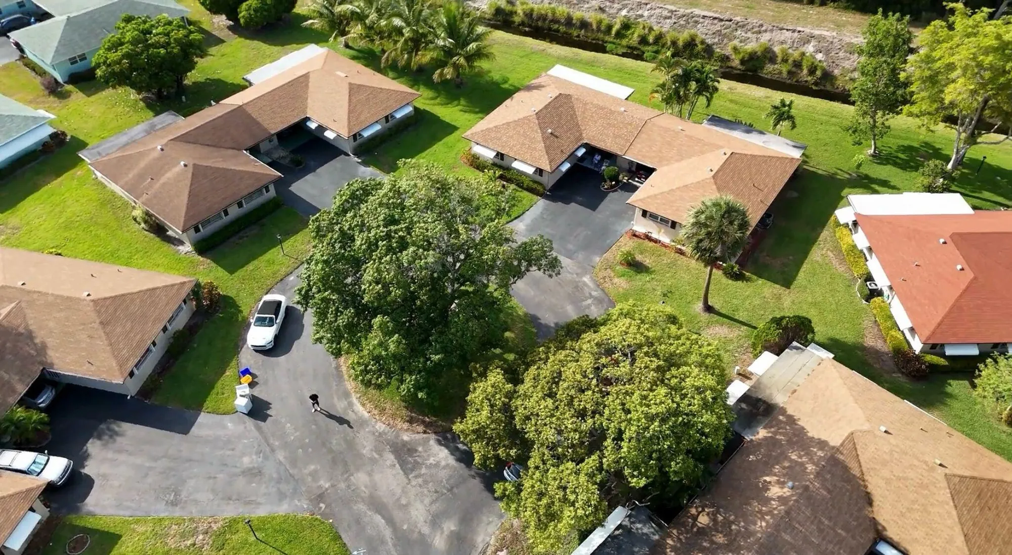 Property Slideshow image 6 of 45 | 521 sandpiper cir, Delray Beach, FL, 33445