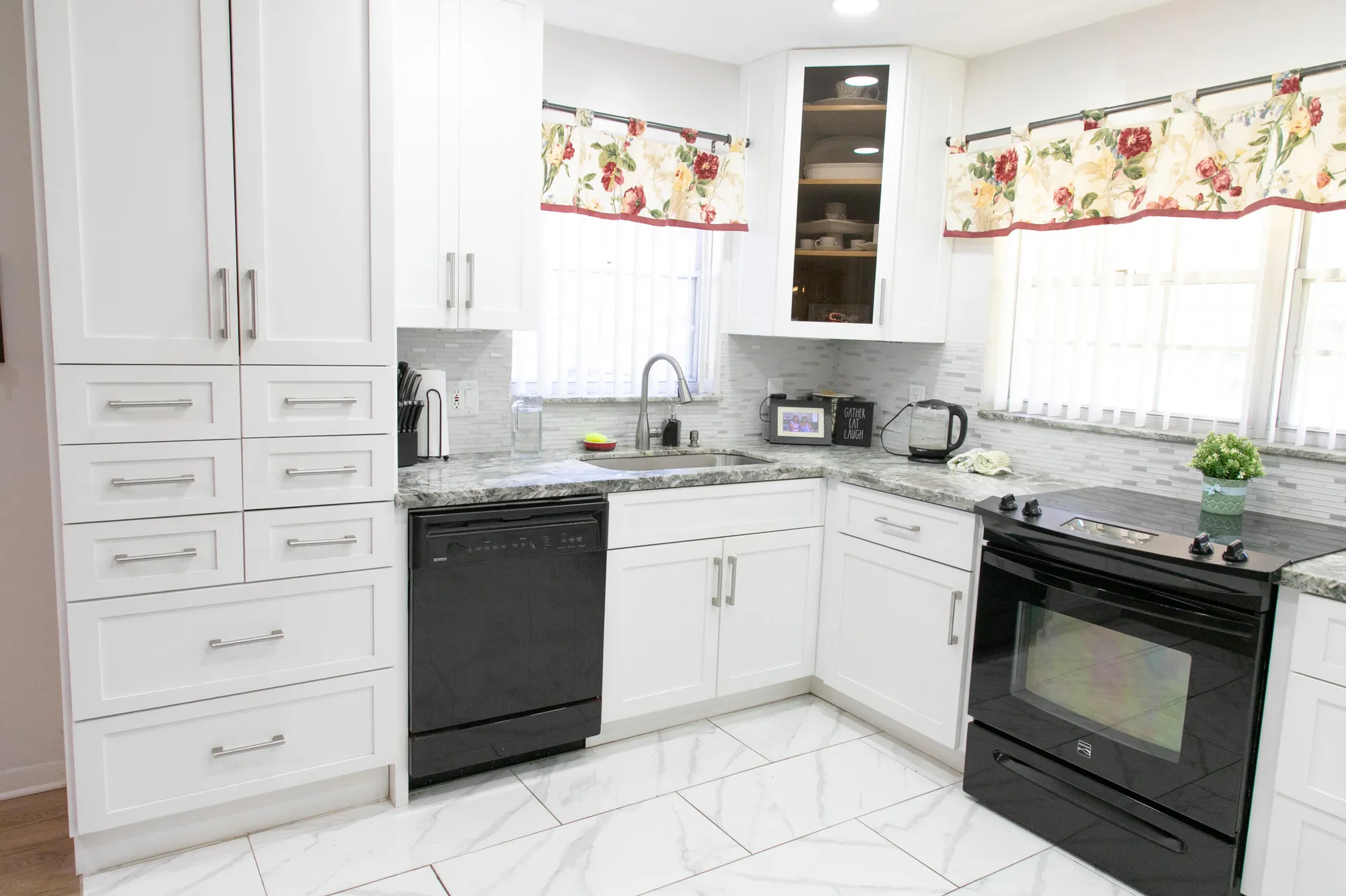 Property Slideshow image 18 of 45 | 521 sandpiper cir, Delray Beach, FL, 33445