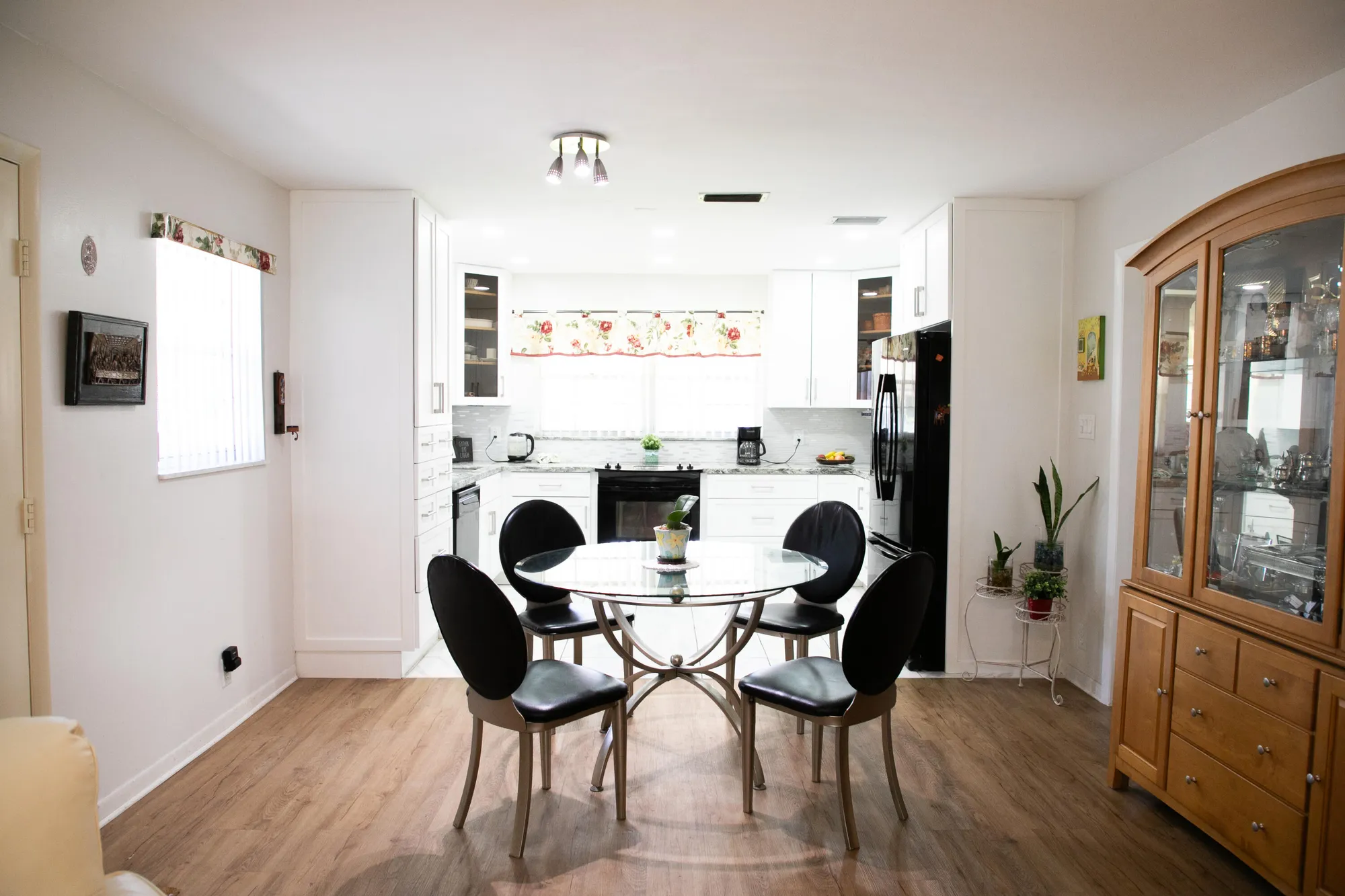 Property Slideshow image 14 of 45 | 521 sandpiper cir, Delray Beach, FL, 33445