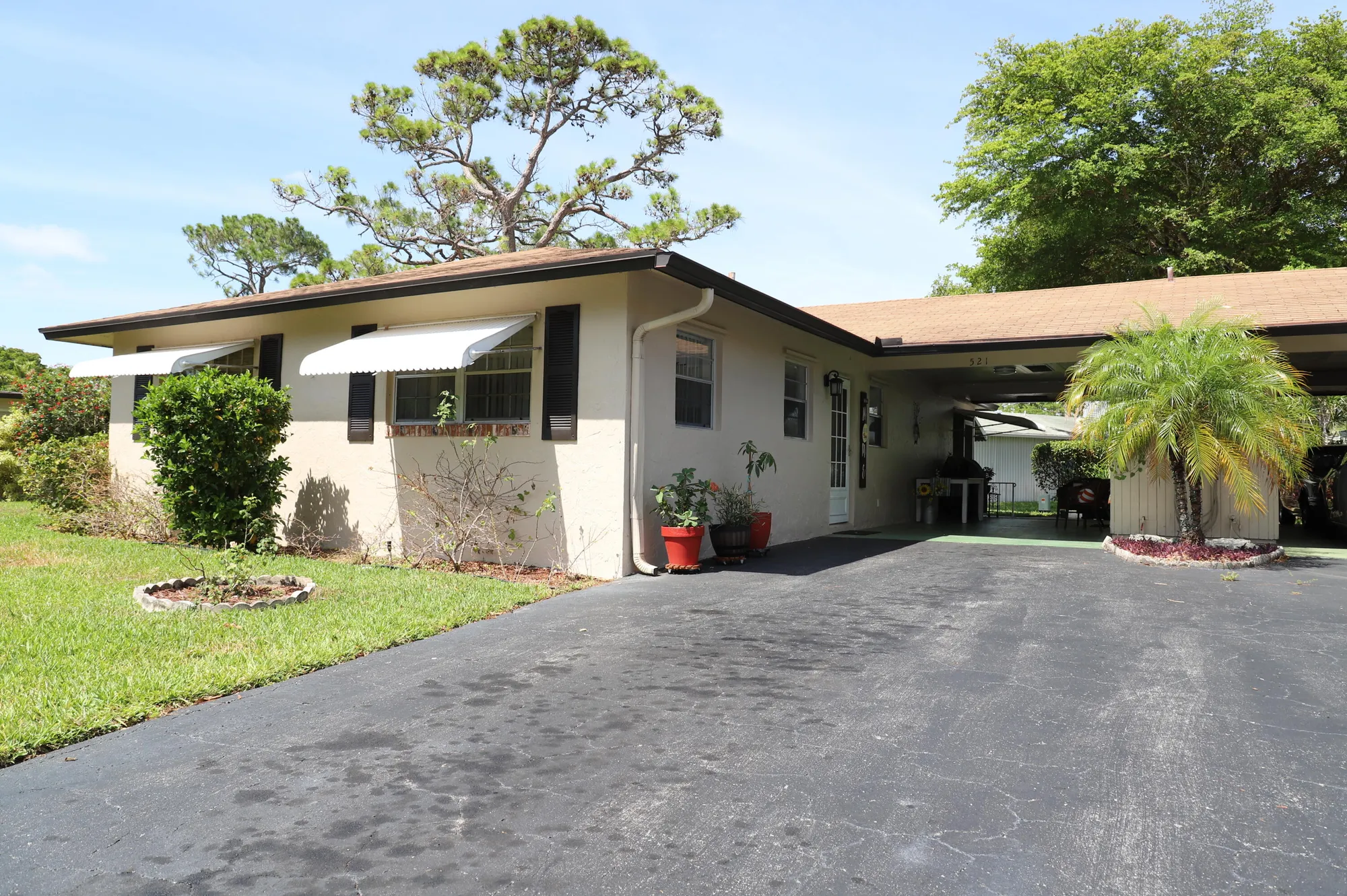 Property Slideshow image 31 of 45 | 521 sandpiper cir, Delray Beach, FL, 33445