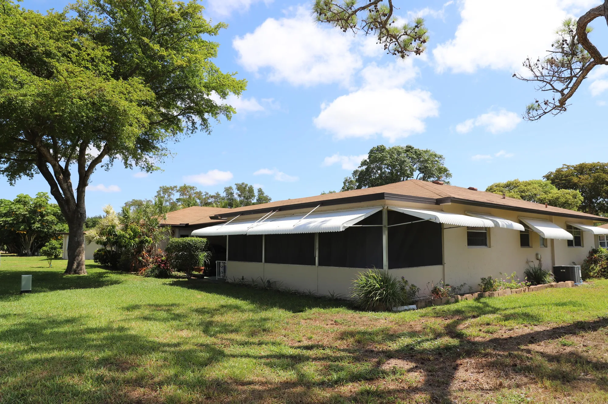 Property Slideshow image 32 of 45 | 521 sandpiper cir, Delray Beach, FL, 33445