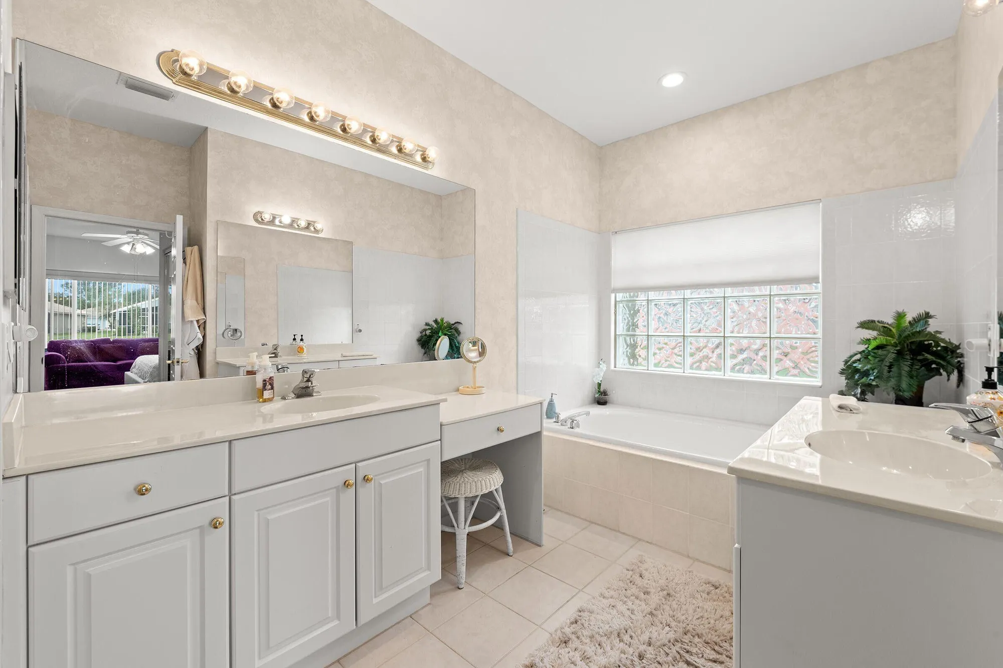 Property Slideshow image 20 of 46 | 8089 brindisi ln, Boynton Beach, FL, 33472