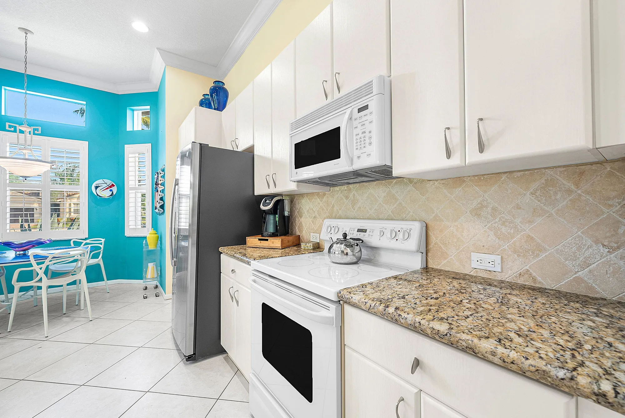 Property Slideshow image 11 of 47 | 6922 elianto way, Lake Worth, FL, 33467