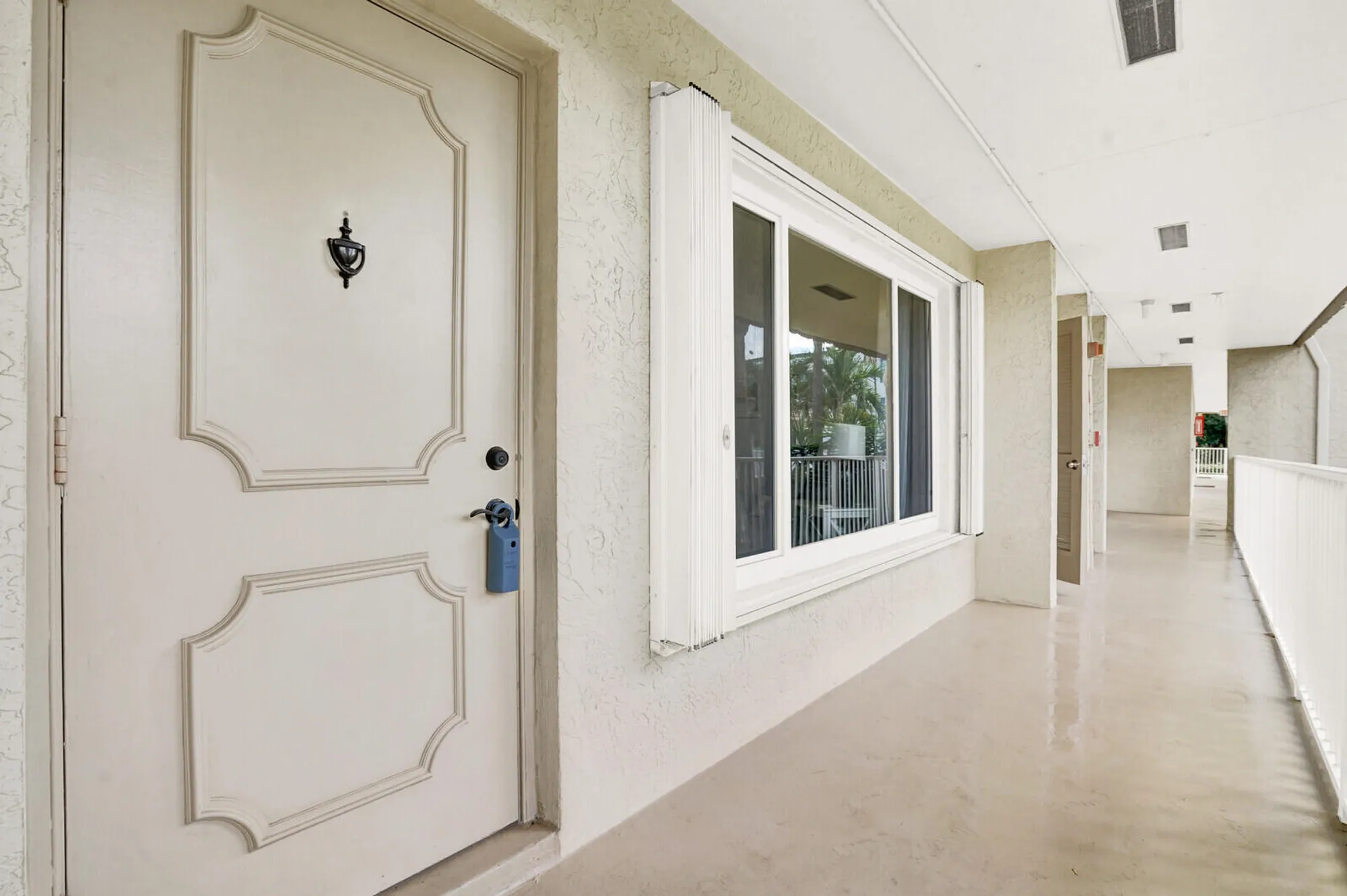 Property Slideshow image 5 of 29 | 632 snug harbor dr d14, Boynton Beach, FL, 33435