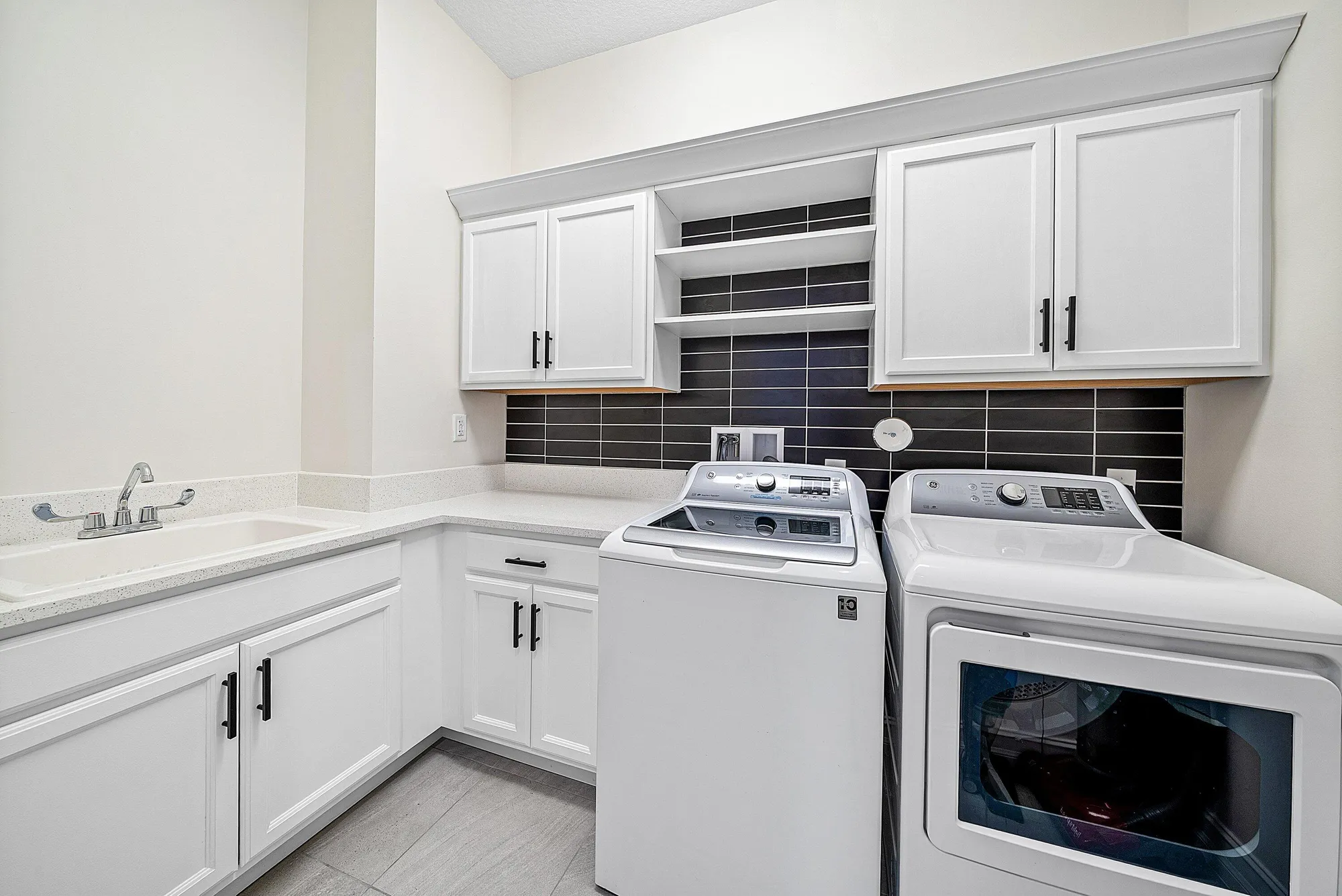 Property Slideshow image 35 of 43 | 9076 leon cir, Parkland, FL, 33076