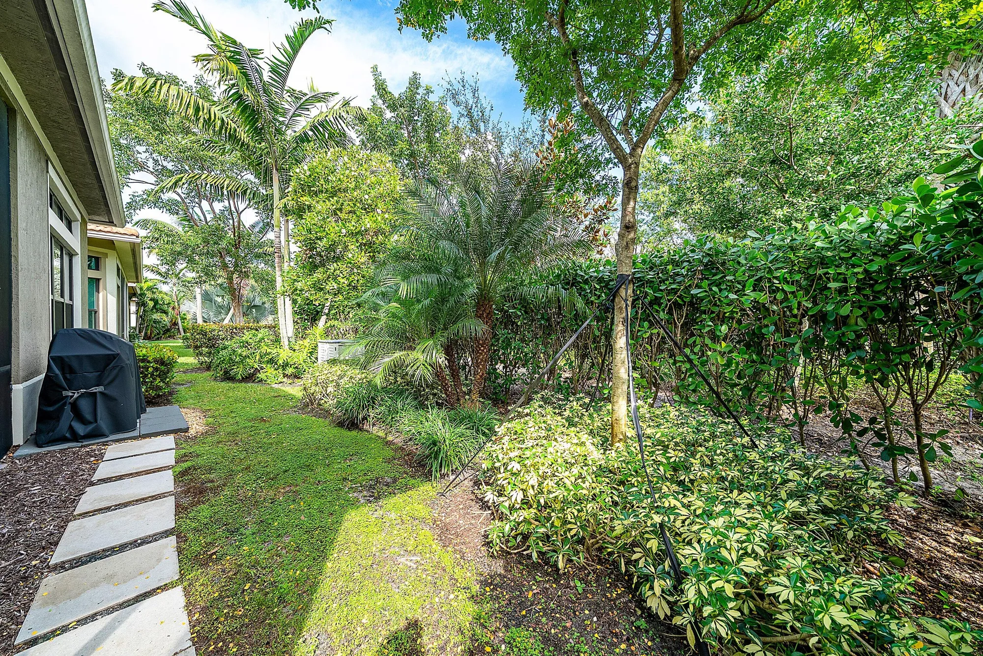 Property Slideshow image 39 of 43 | 9076 leon cir, Parkland, FL, 33076