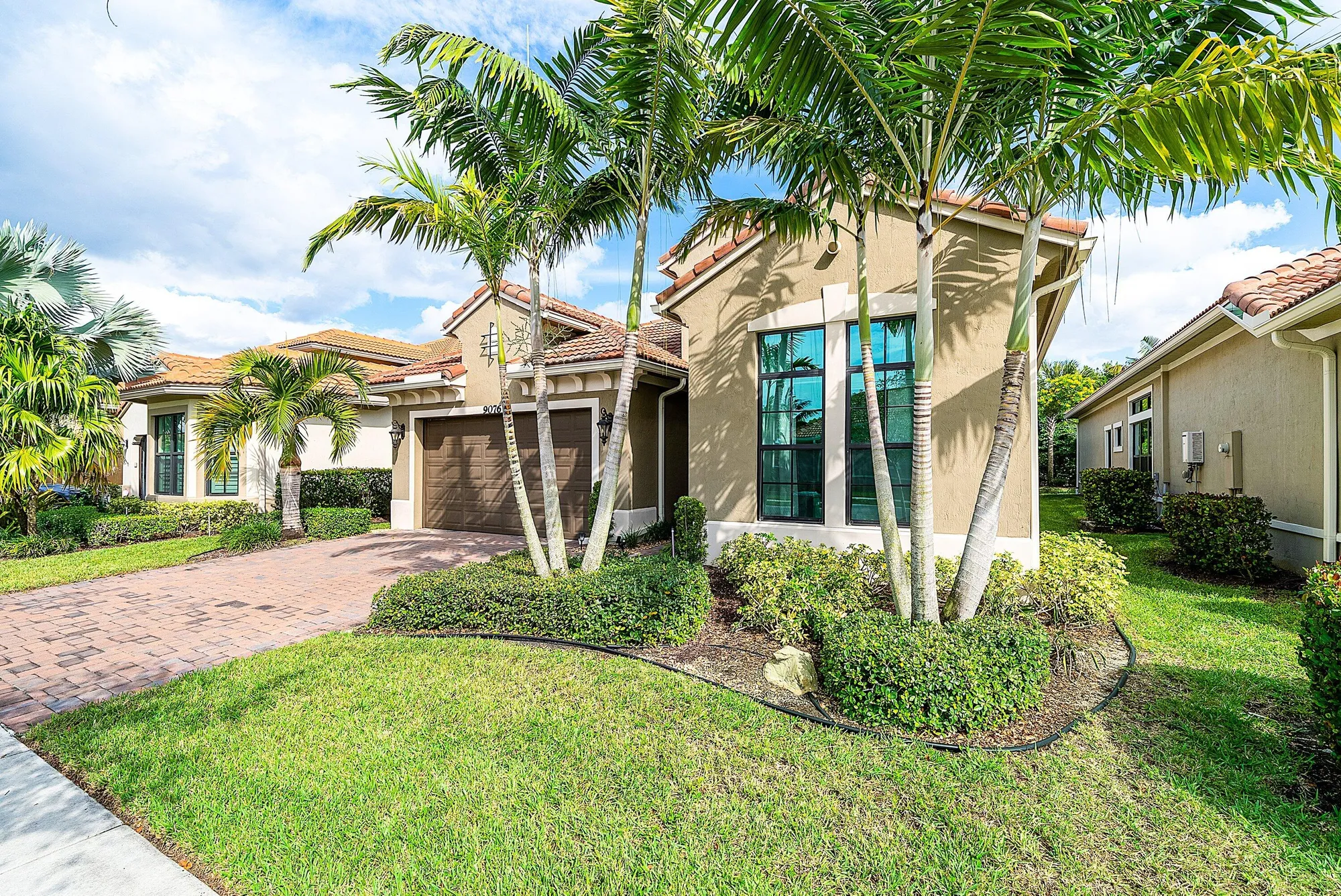Property Slideshow image 4 of 43 | 9076 leon cir, Parkland, FL, 33076
