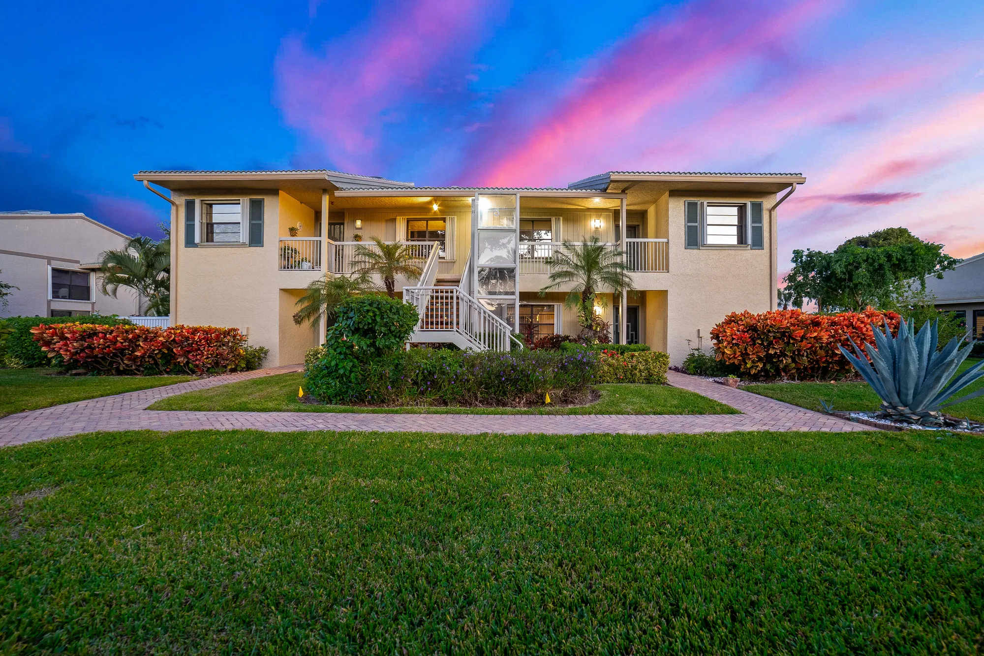 Property Slideshow image 1 of 40 | 5 eastgate dr c, Boynton Beach, FL, 33436