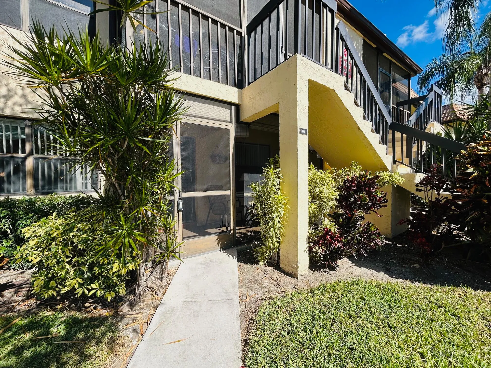 Property Slideshow image 25 of 33 | 7106 golf colony ct 104, Lake Worth, FL, 33467