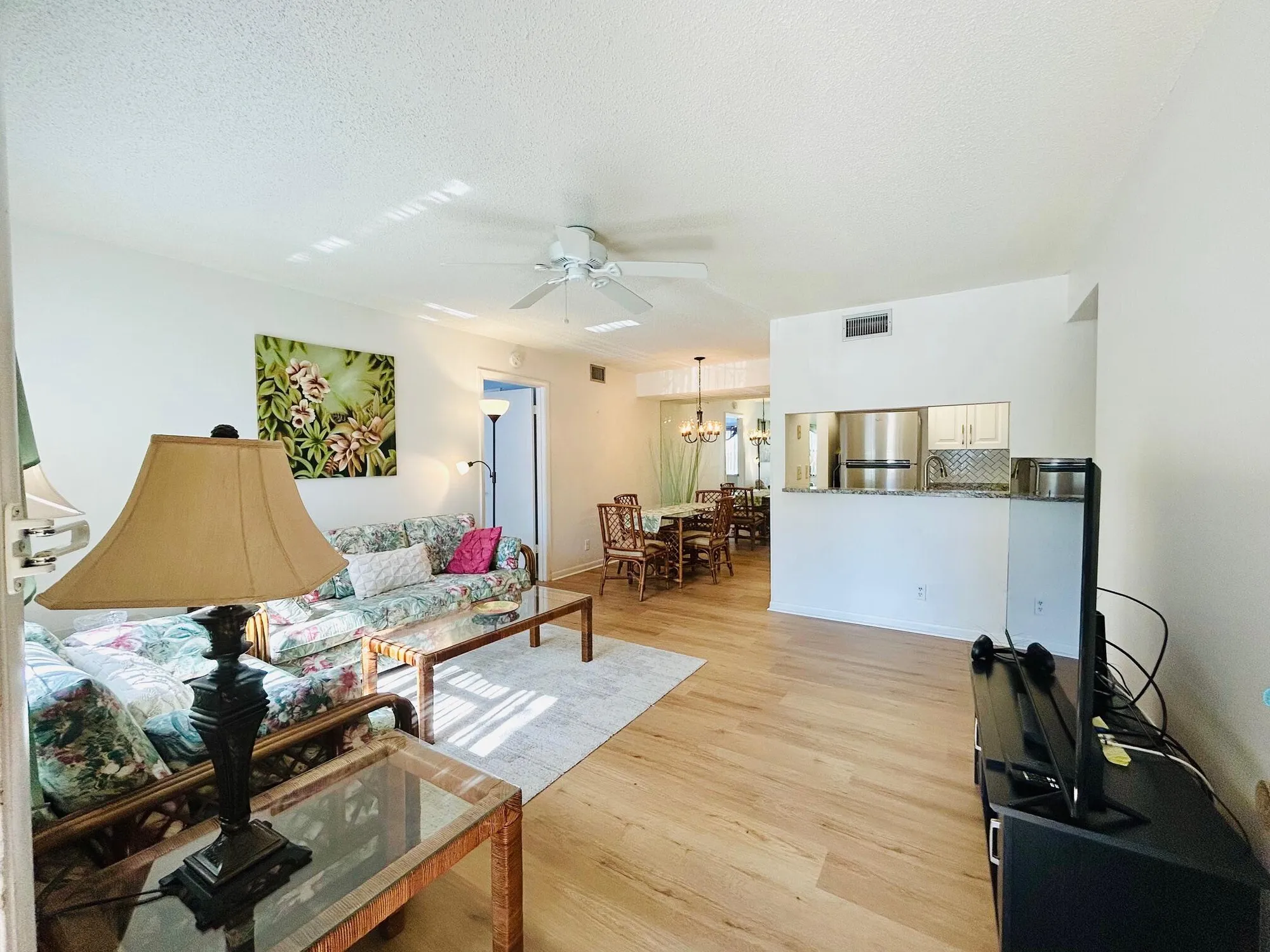 Property Slideshow image 8 of 33 | 7106 golf colony ct 104, Lake Worth, FL, 33467