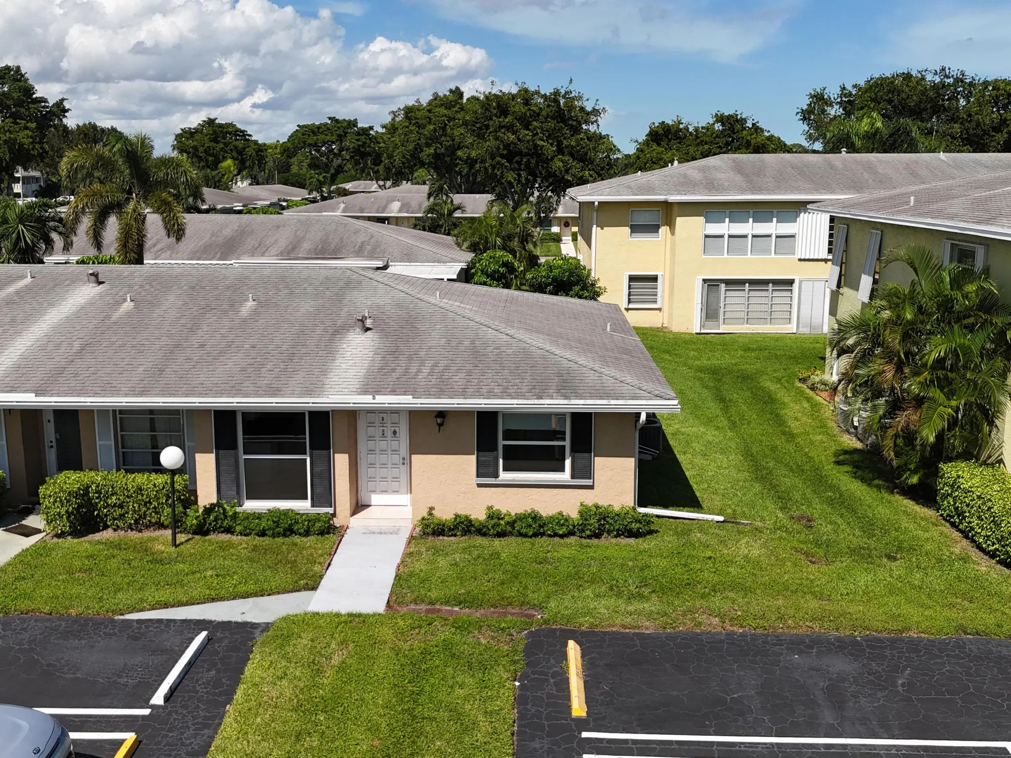 Property Slideshow image 17 of 20 | 2521 red hibiscus blvd 32-d, Delray Beach, FL, 33445