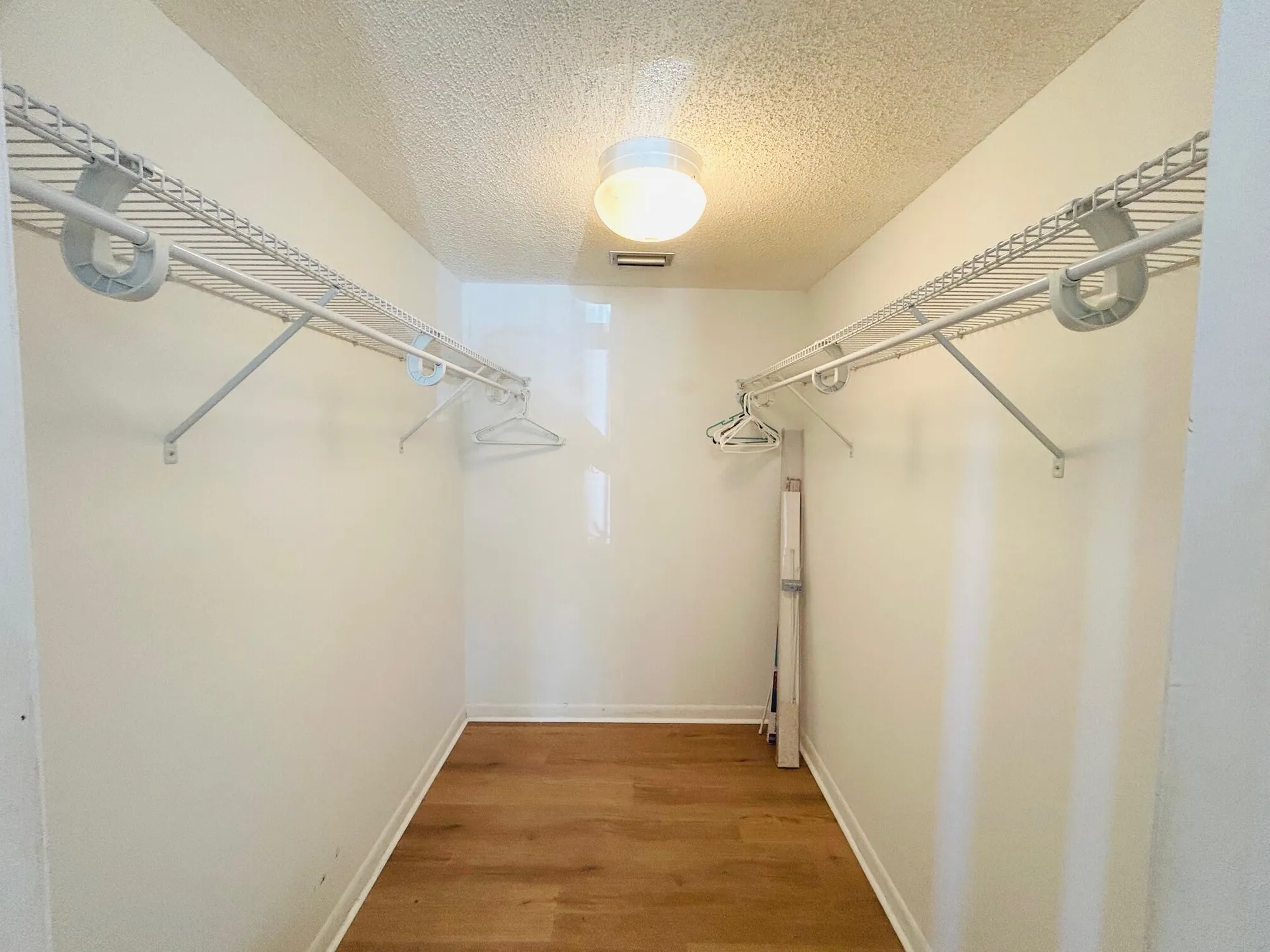 Property Slideshow image 18 of 33 | 7106 golf colony ct 104, Lake Worth, FL, 33467