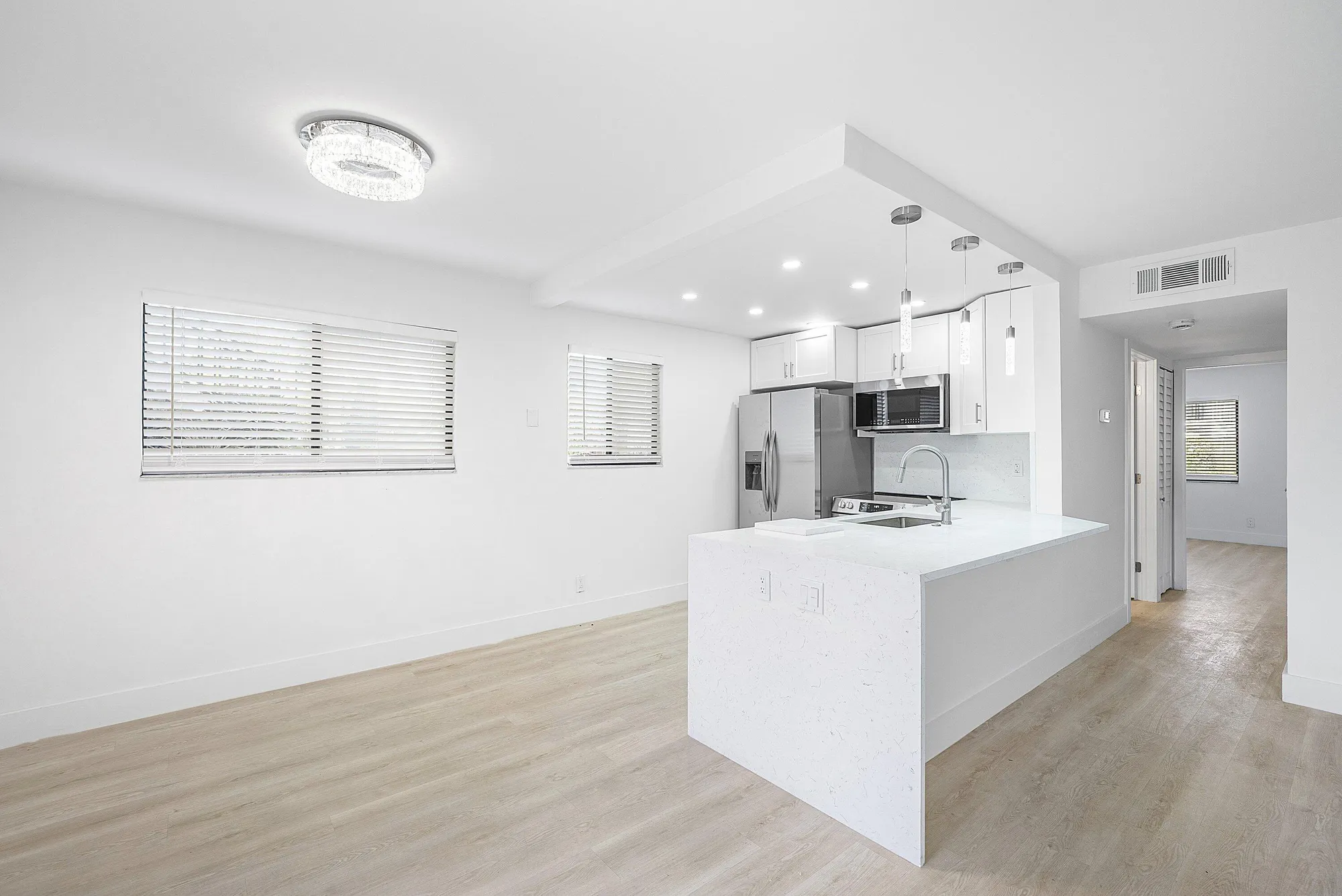 Property Slideshow image 5 of 45 | 15036 ashland ln 43, Delray Beach, FL, 33484