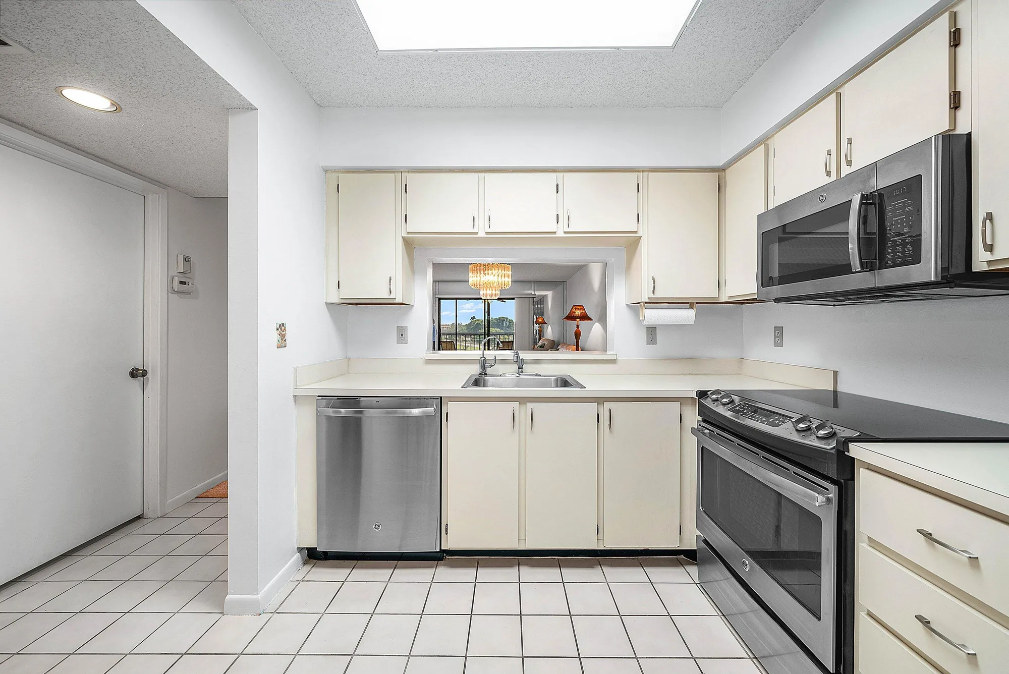 Property Slideshow image 7 of 52 | 14500 stirling way 405, Delray Beach, FL, 33446