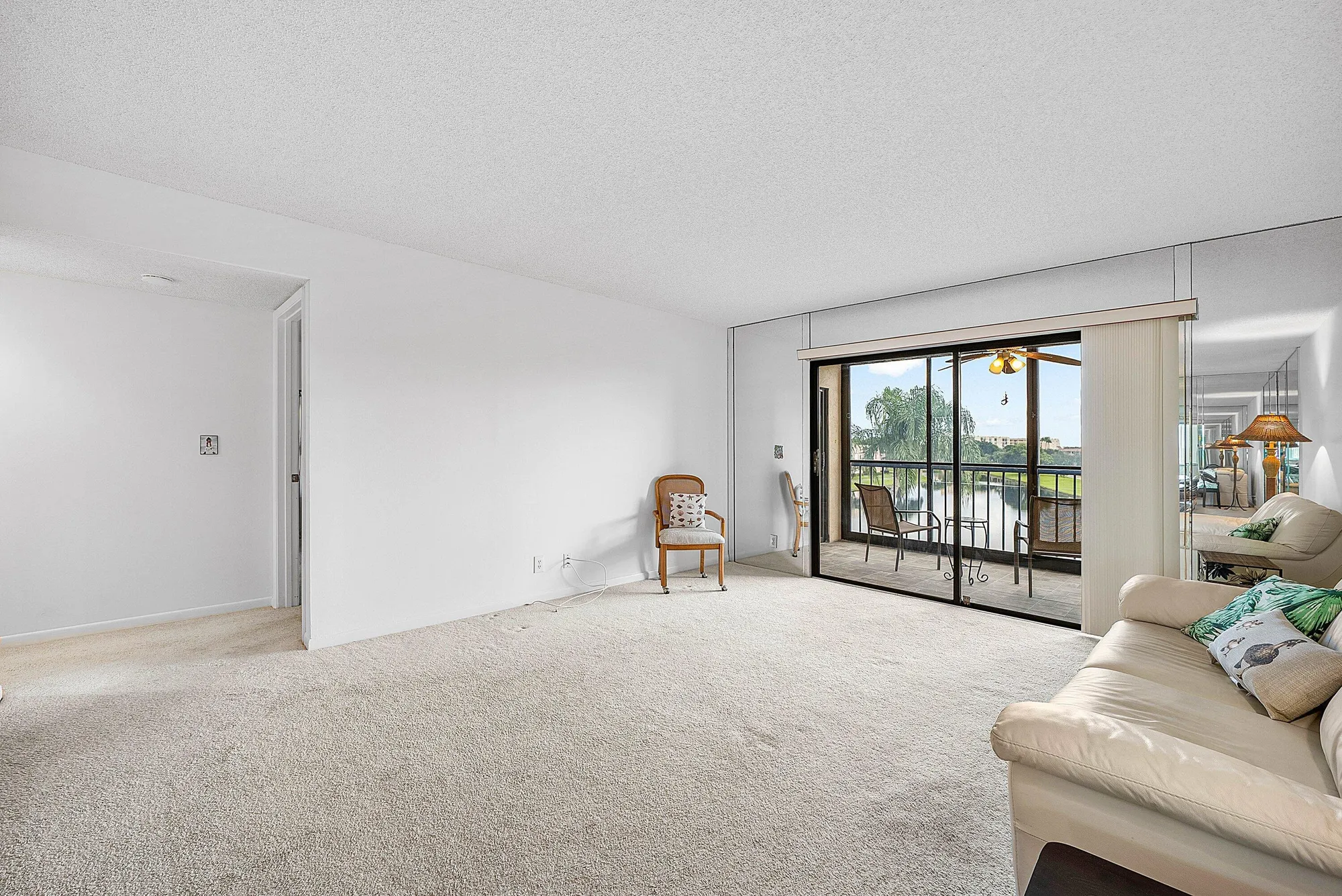 Property Slideshow image 10 of 52 | 14500 stirling way 405, Delray Beach, FL, 33446