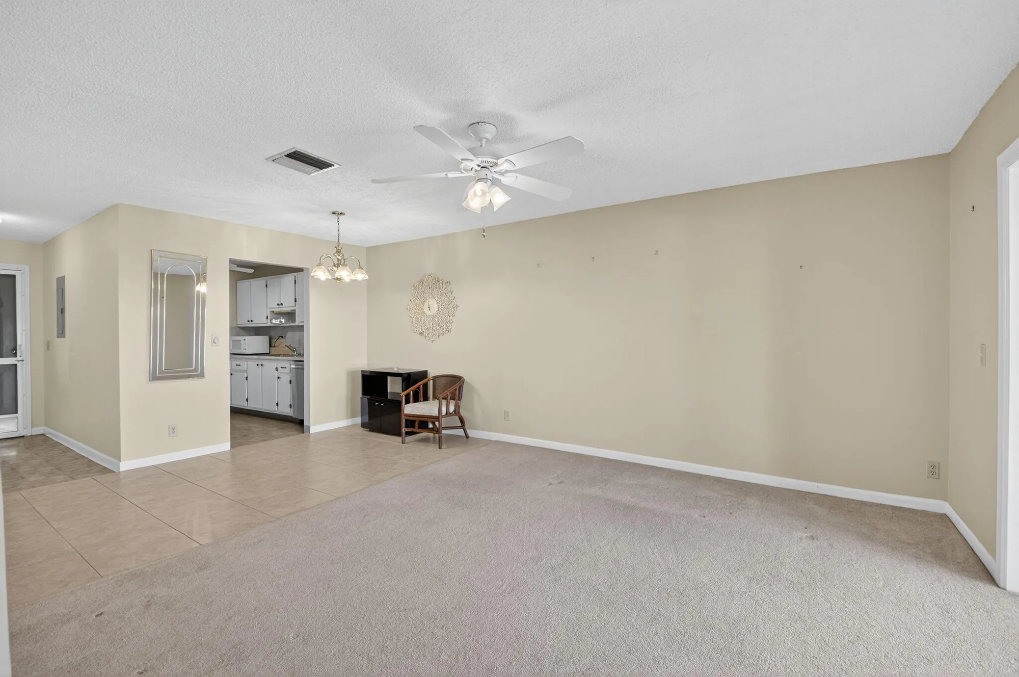Property Slideshow image 16 of 53 | 100 leisure lake cir 102, Boynton Beach, FL, 33426