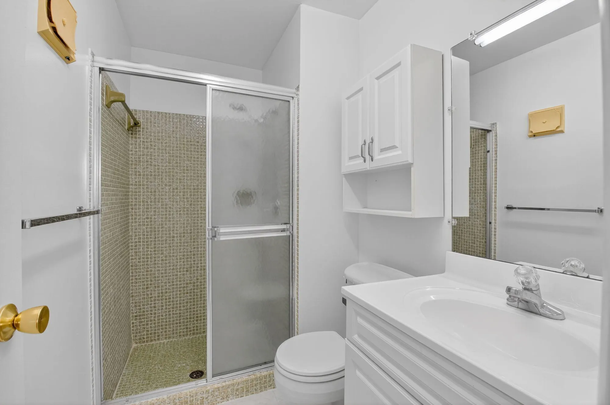 Property Slideshow image 21 of 53 | 100 leisure lake cir 102, Boynton Beach, FL, 33426