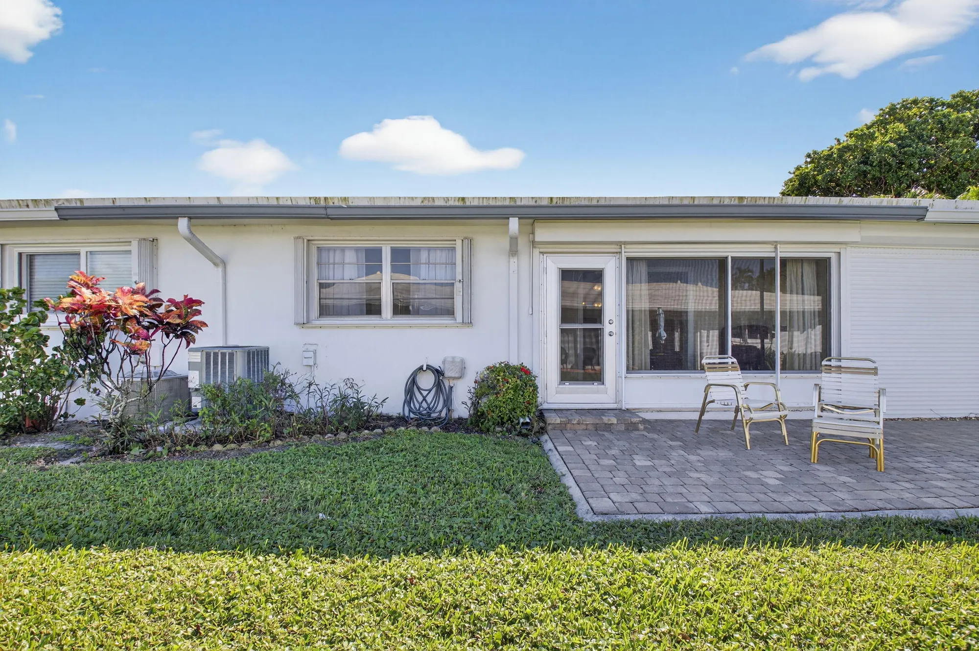 Property Slideshow image 24 of 53 | 100 leisure lake cir 102, Boynton Beach, FL, 33426