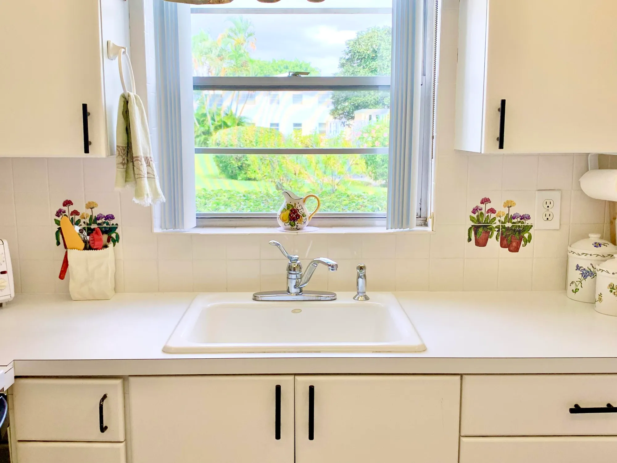 Property Slideshow image 7 of 37 | 287 andover l # 287, West Palm Beach, FL, 33417