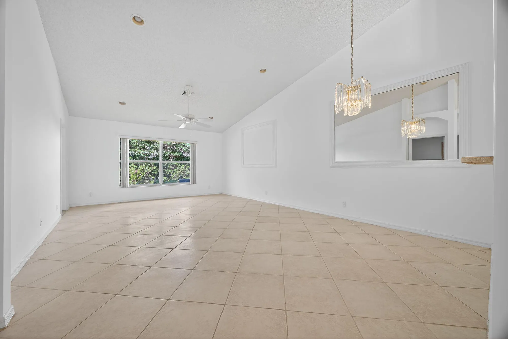 Property Slideshow image 9 of 28 | 6069 heliconia rd, Delray Beach, FL, 33484
