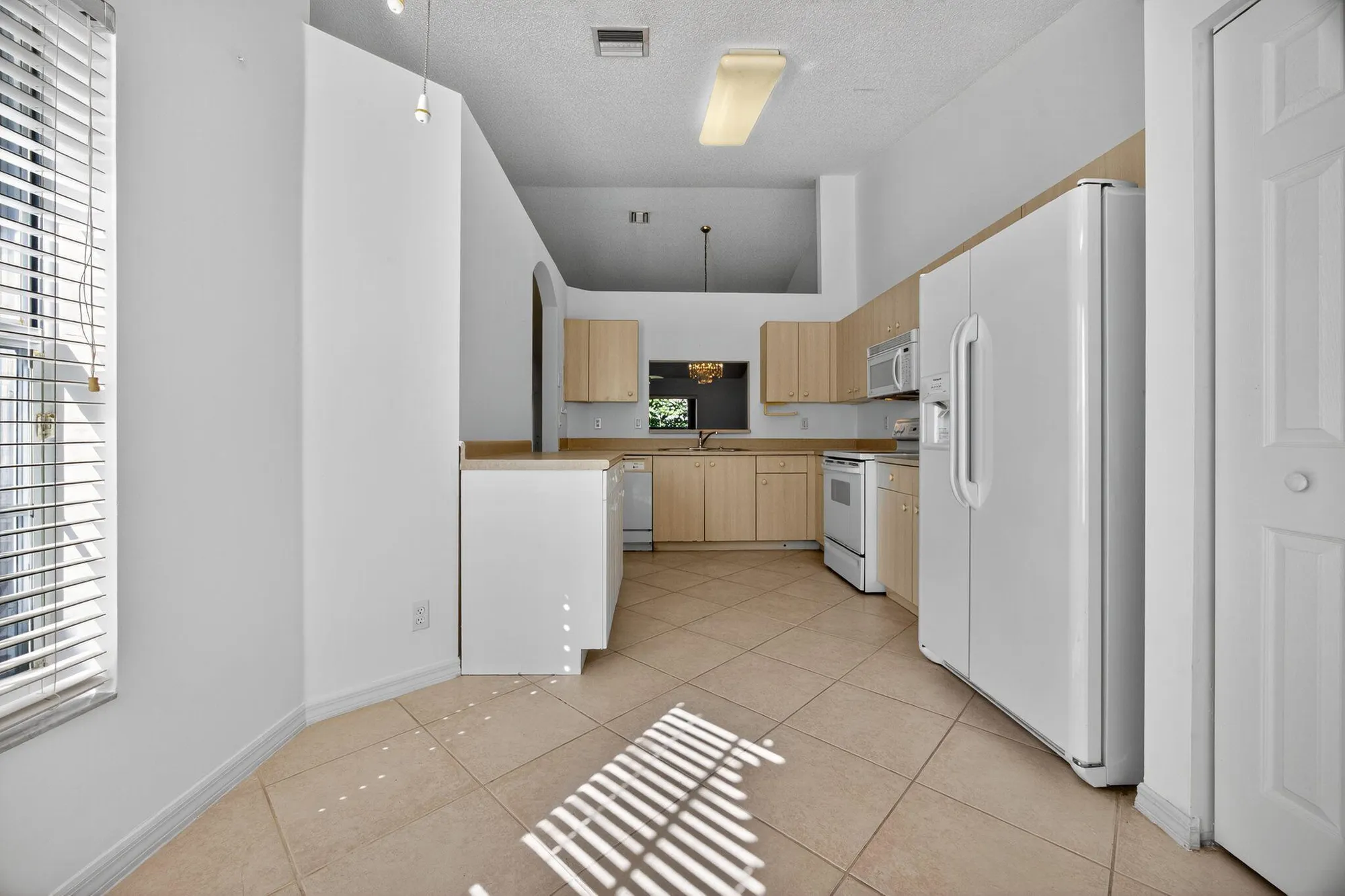 Property Slideshow image 17 of 28 | 6069 heliconia rd, Delray Beach, FL, 33484
