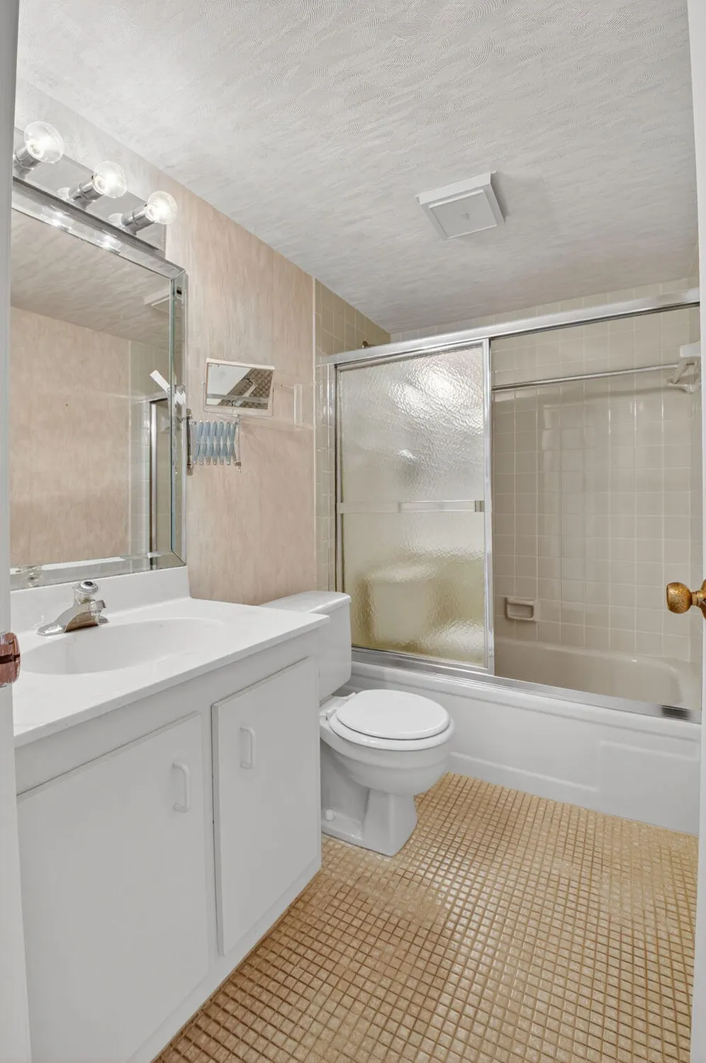 Property Slideshow image 24 of 72 | 14797 cumberland dr 1020, Delray Beach, FL, 33446