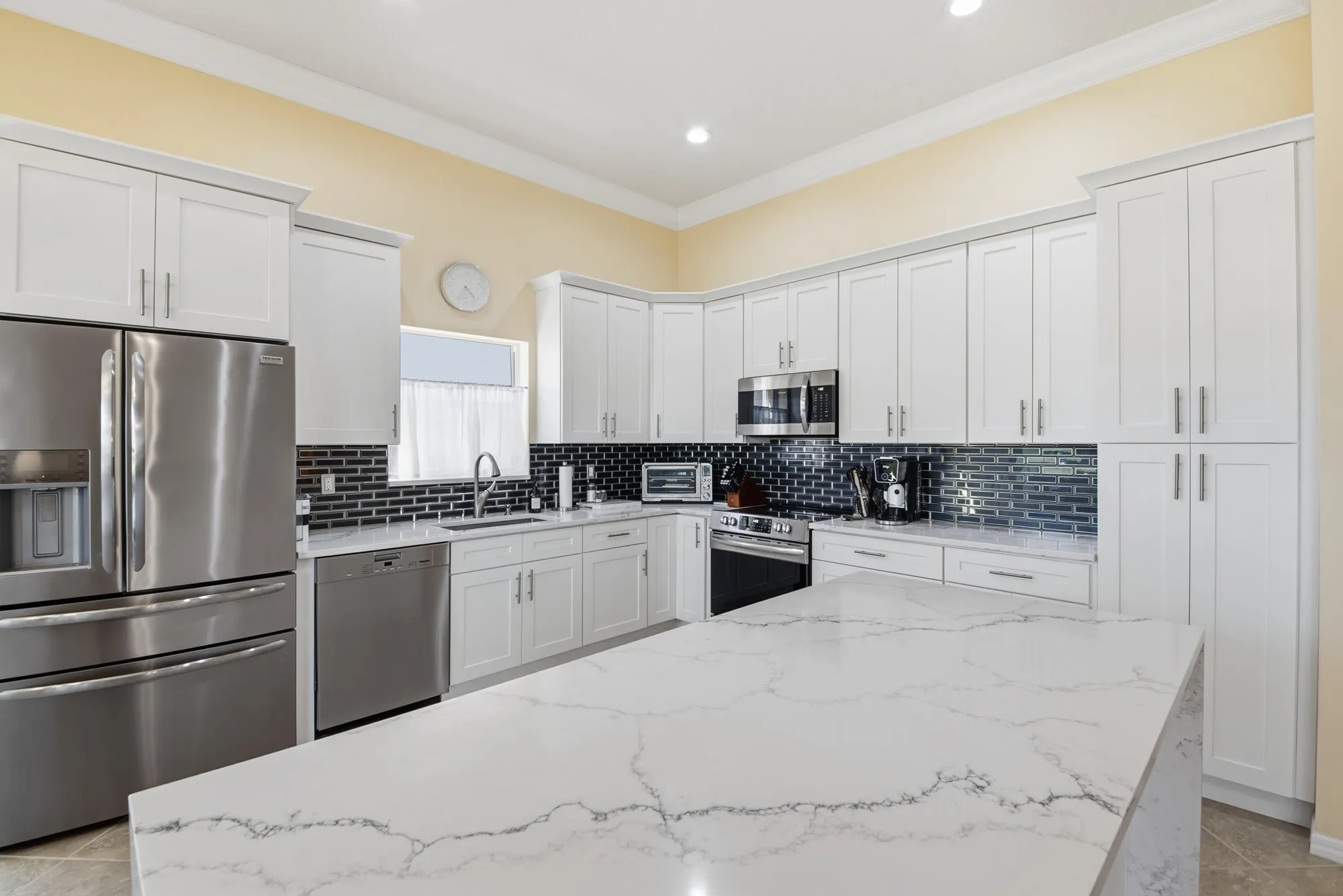 Property Slideshow image 9 of 34 | 7641 viniste dr, Boynton Beach, FL, 33472