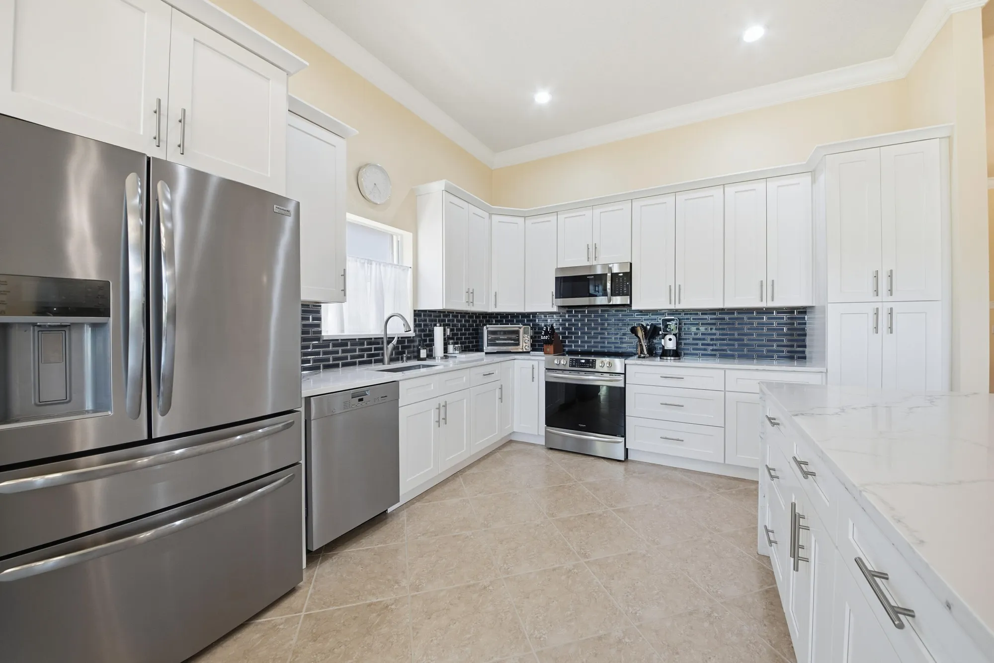 Property Slideshow image 10 of 34 | 7641 viniste dr, Boynton Beach, FL, 33472