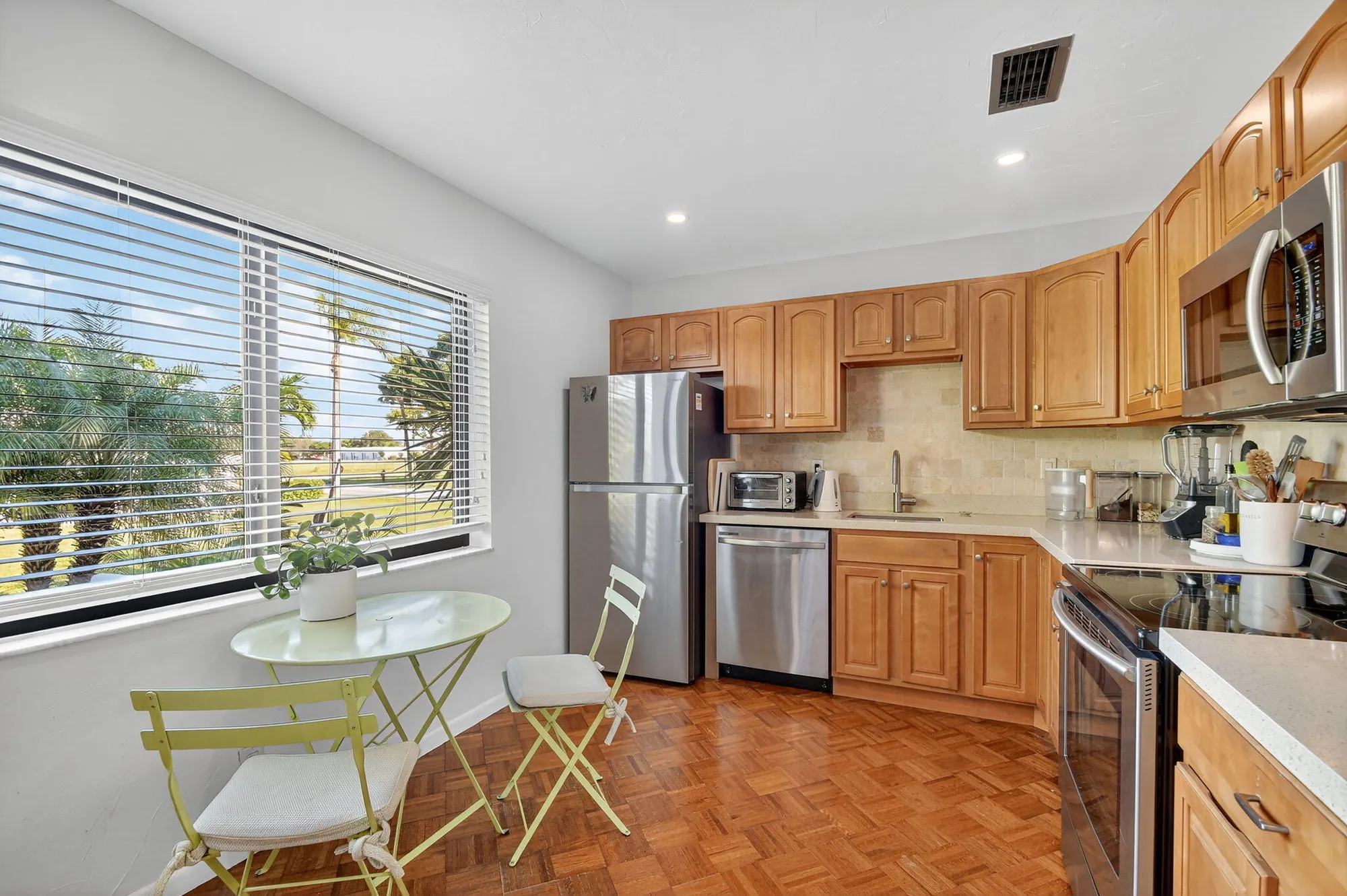 Property Slideshow image 12 of 65 | 1533 palmland dr, Boynton Beach, FL, 33436