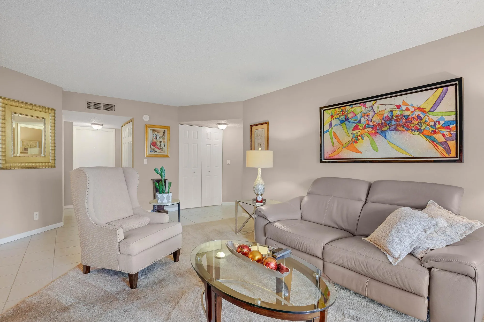 Property Slideshow image 5 of 28 | 3836 via poinciana apt 205, Lake Worth, FL, 33467