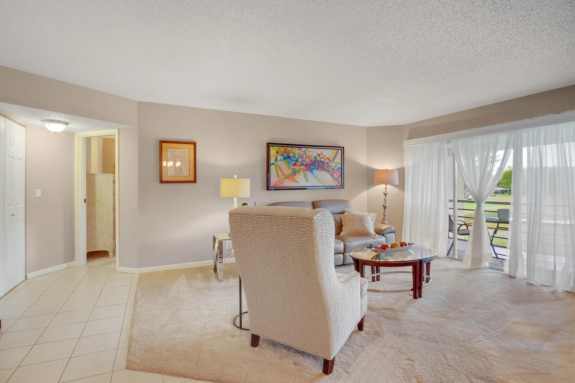 Property Slideshow image 2 of 28 | 3836 via poinciana apt 205, Lake Worth, FL, 33467