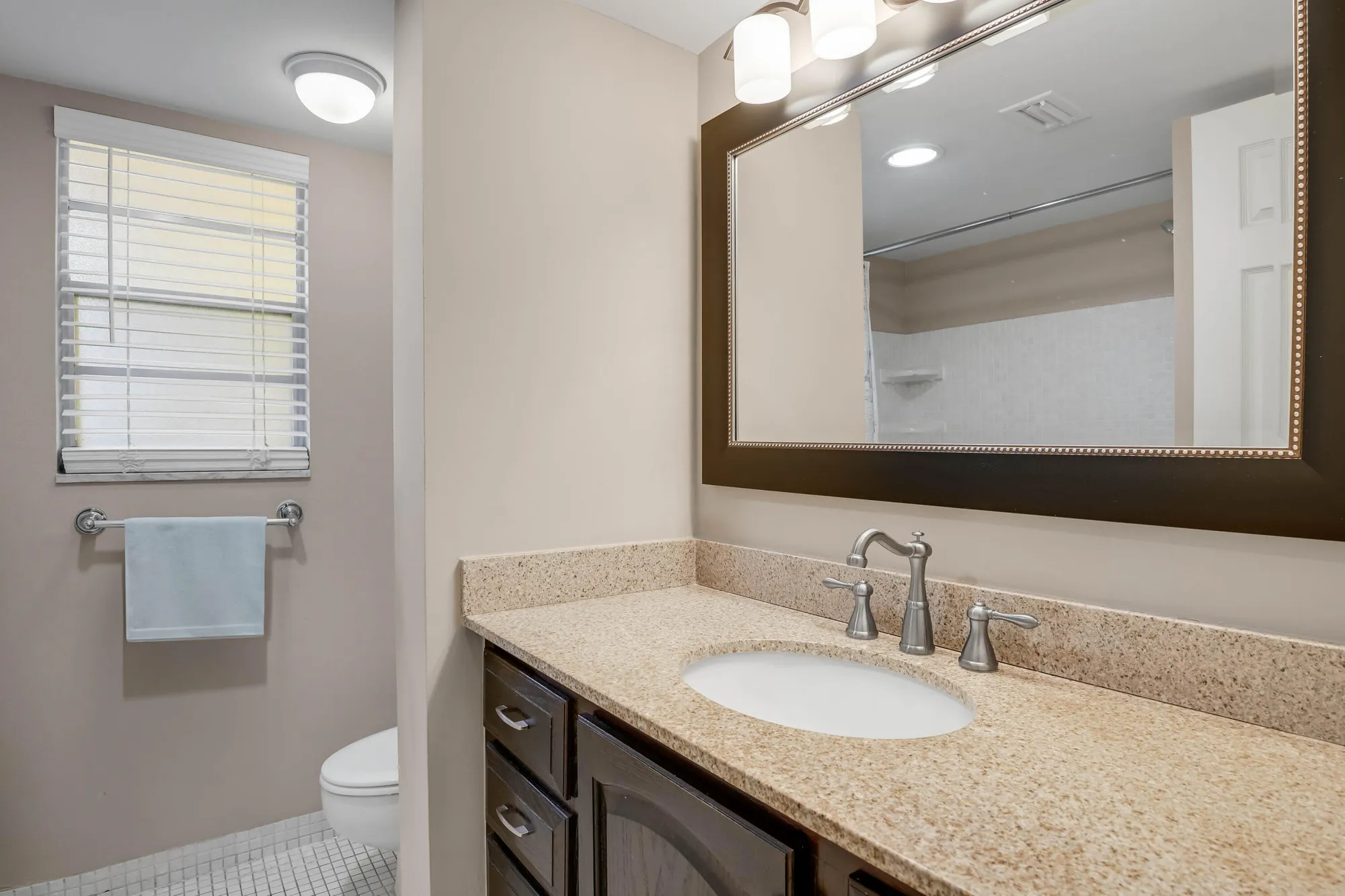 Property Slideshow image 16 of 28 | 3836 via poinciana apt 205, Lake Worth, FL, 33467