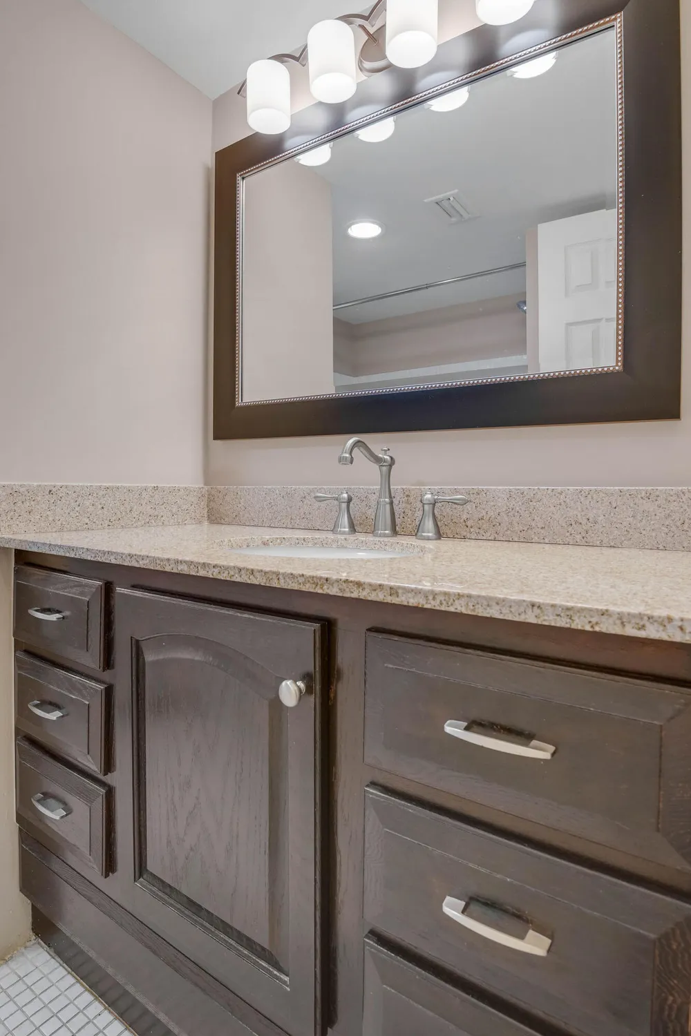 Property Slideshow image 17 of 28 | 3836 via poinciana apt 205, Lake Worth, FL, 33467