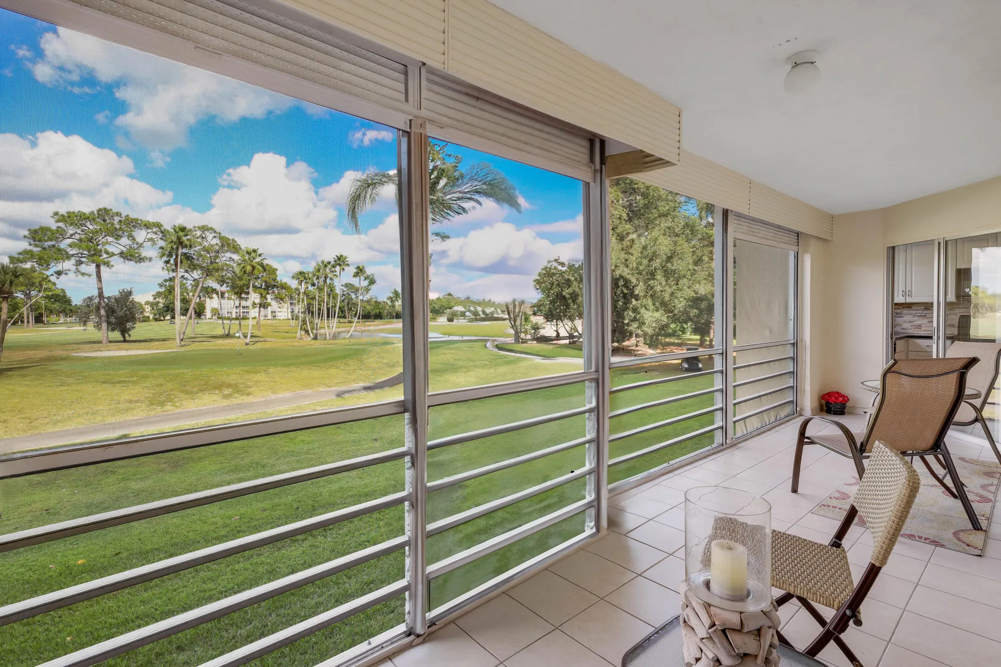 Property Slideshow image 4 of 28 | 3836 via poinciana apt 205, Lake Worth, FL, 33467