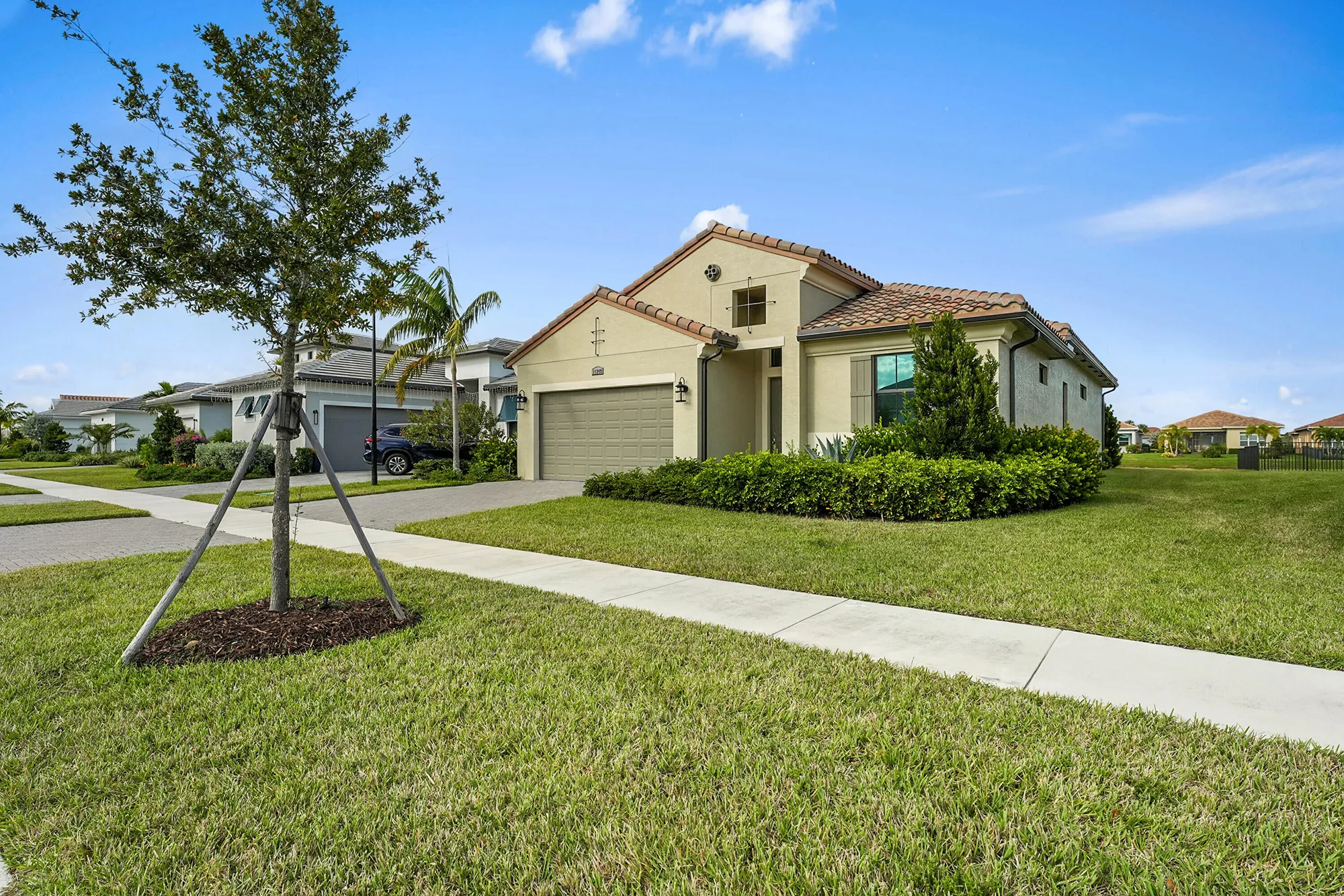 Property Slideshow image 4 of 68 | 11249 sw pietra way, Port Saint Lucie, FL, 34987