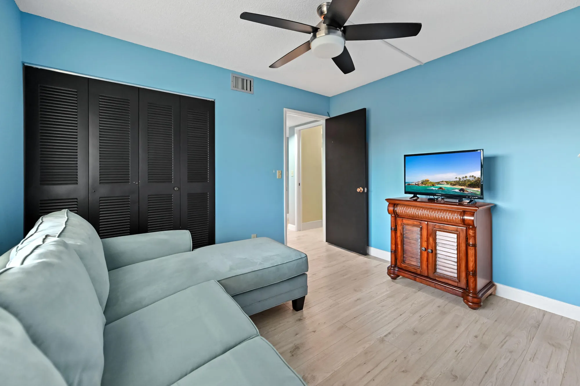 Property Slideshow image 13 of 59 | 7286 huntington ln 402, Delray Beach, FL, 33446